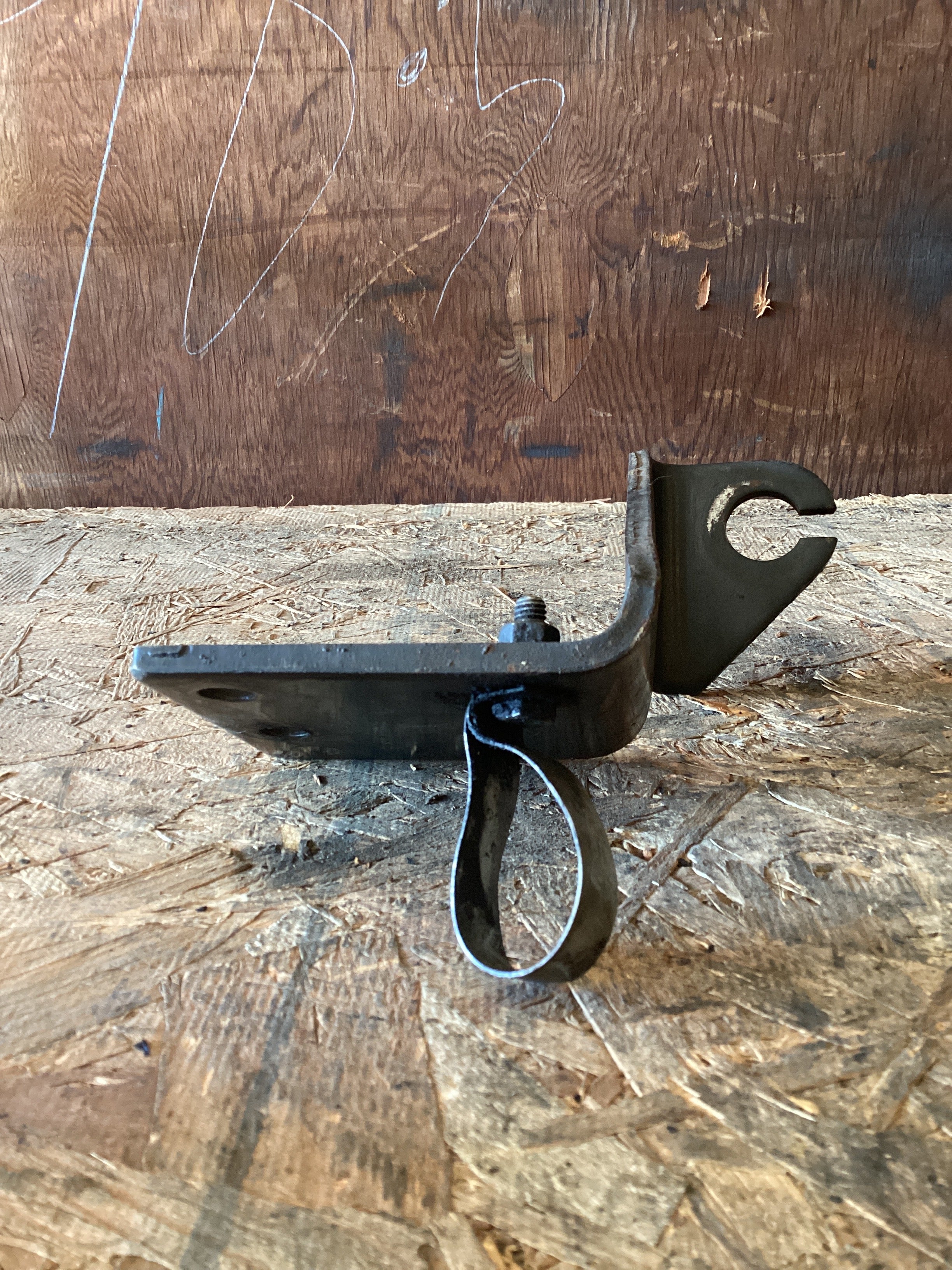 USED | TRUCK SUSPENSION BRACKET | SKU1,040