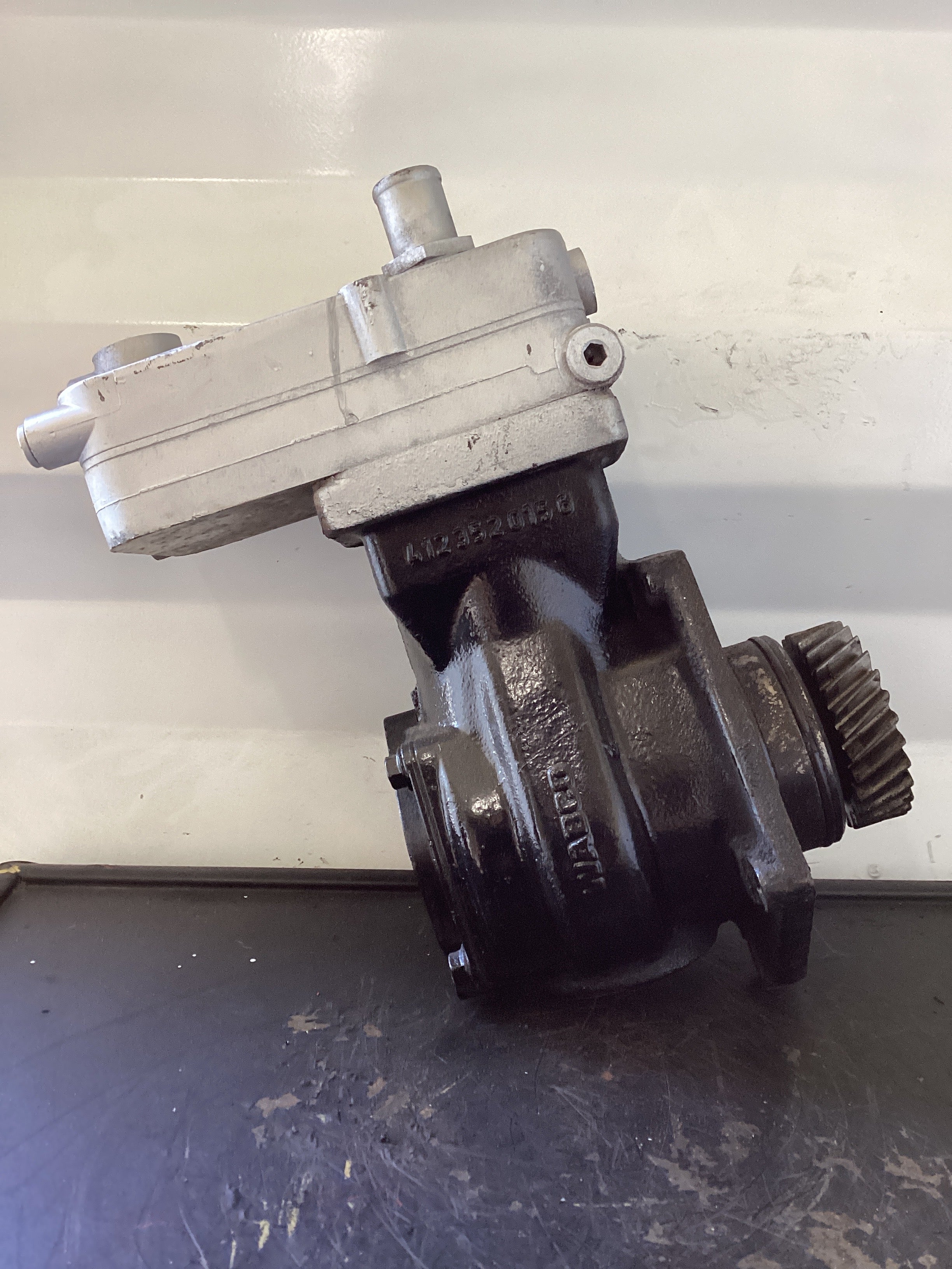 USED | AIR COMPRESSOR MERCEDEZ BENZ MBE4000 | SKU481