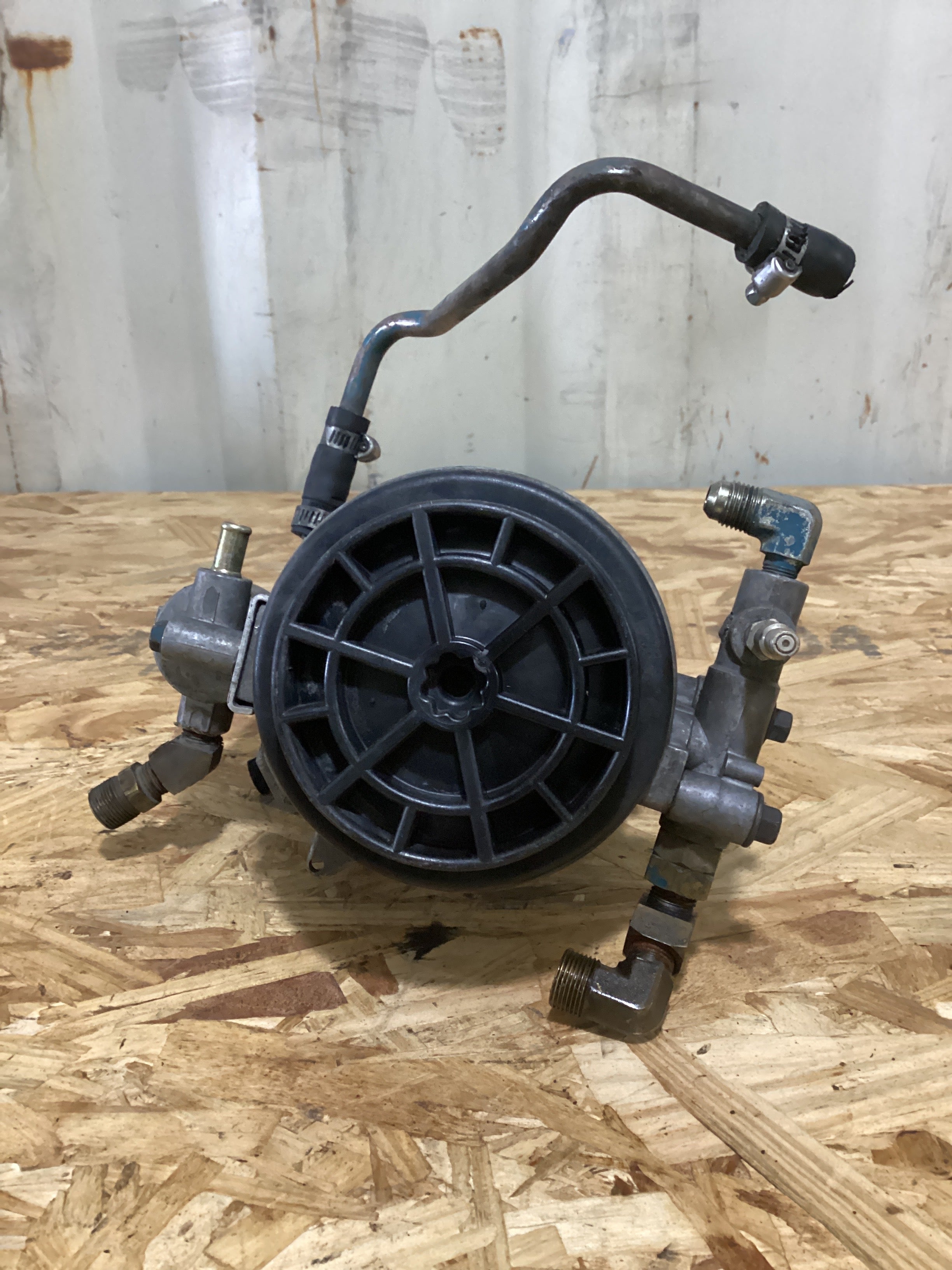 USED | FUEL FILTER ASSY INTERNATIONAL NAVISTAR | SKU702