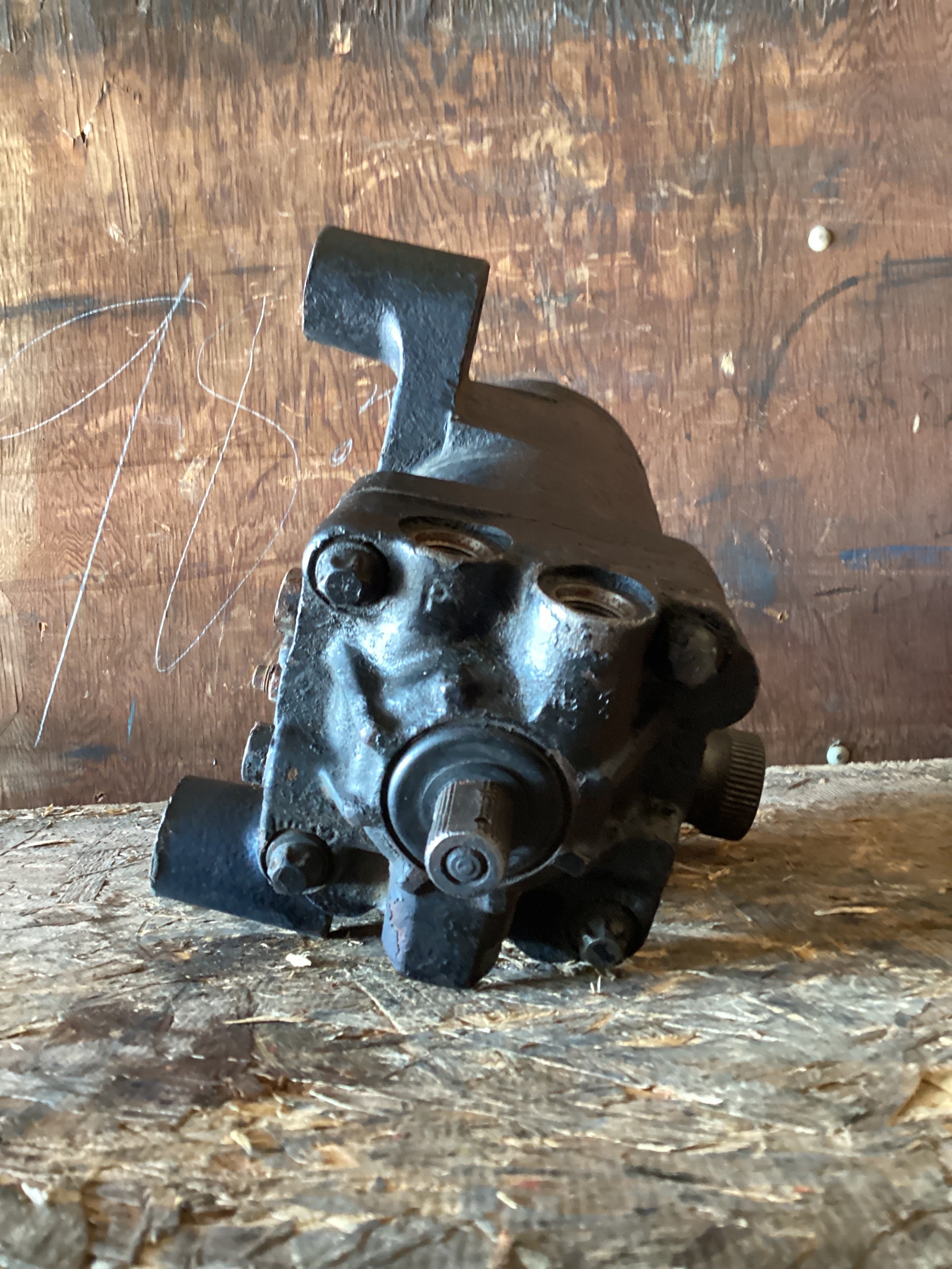 USED | POWER STEERING GEAR BOX FREIGHTLINER | SKU1,174