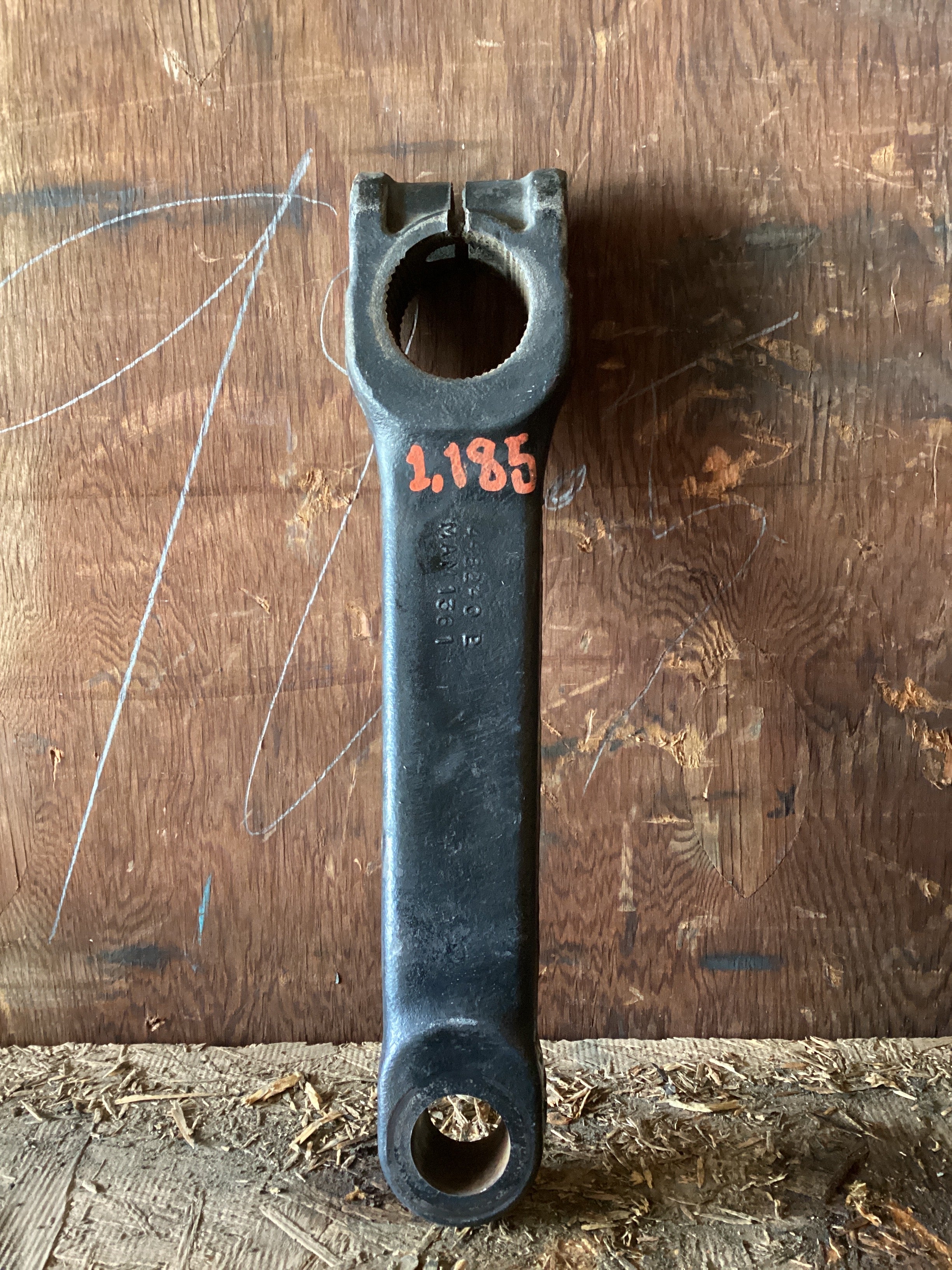 USED | POWER STEERING GEAR BOX PITMAN ARM FREIGHTLINER | SKU1,185