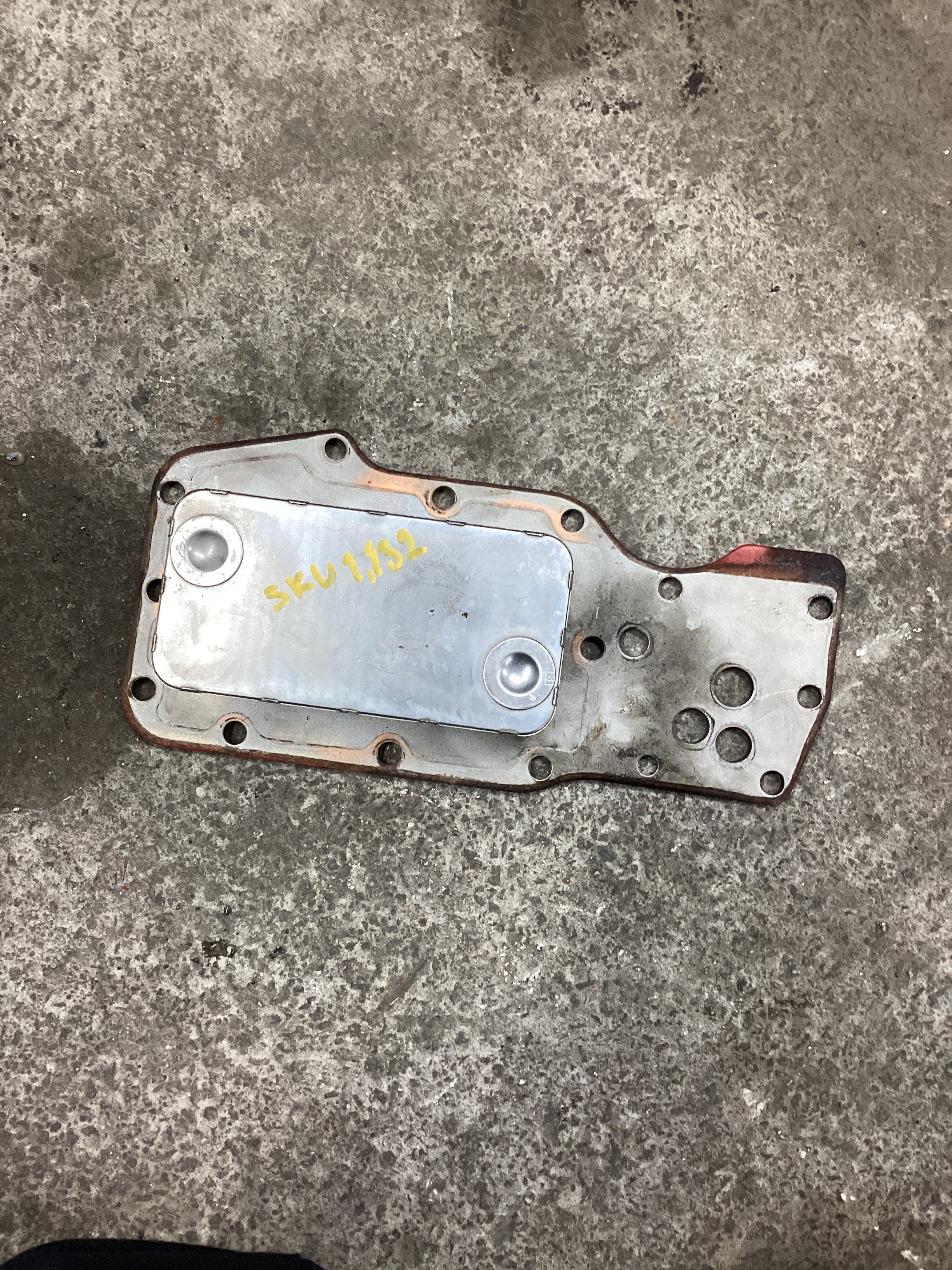 USED | ENGINE OIL COOLER CUMMINS ISB 2012 | SKU1,132