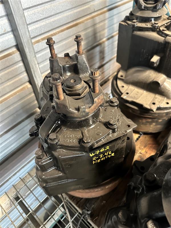 USED | 3.42 MERITOR REAR/FRONT DIFFERENTIAL | SKU762