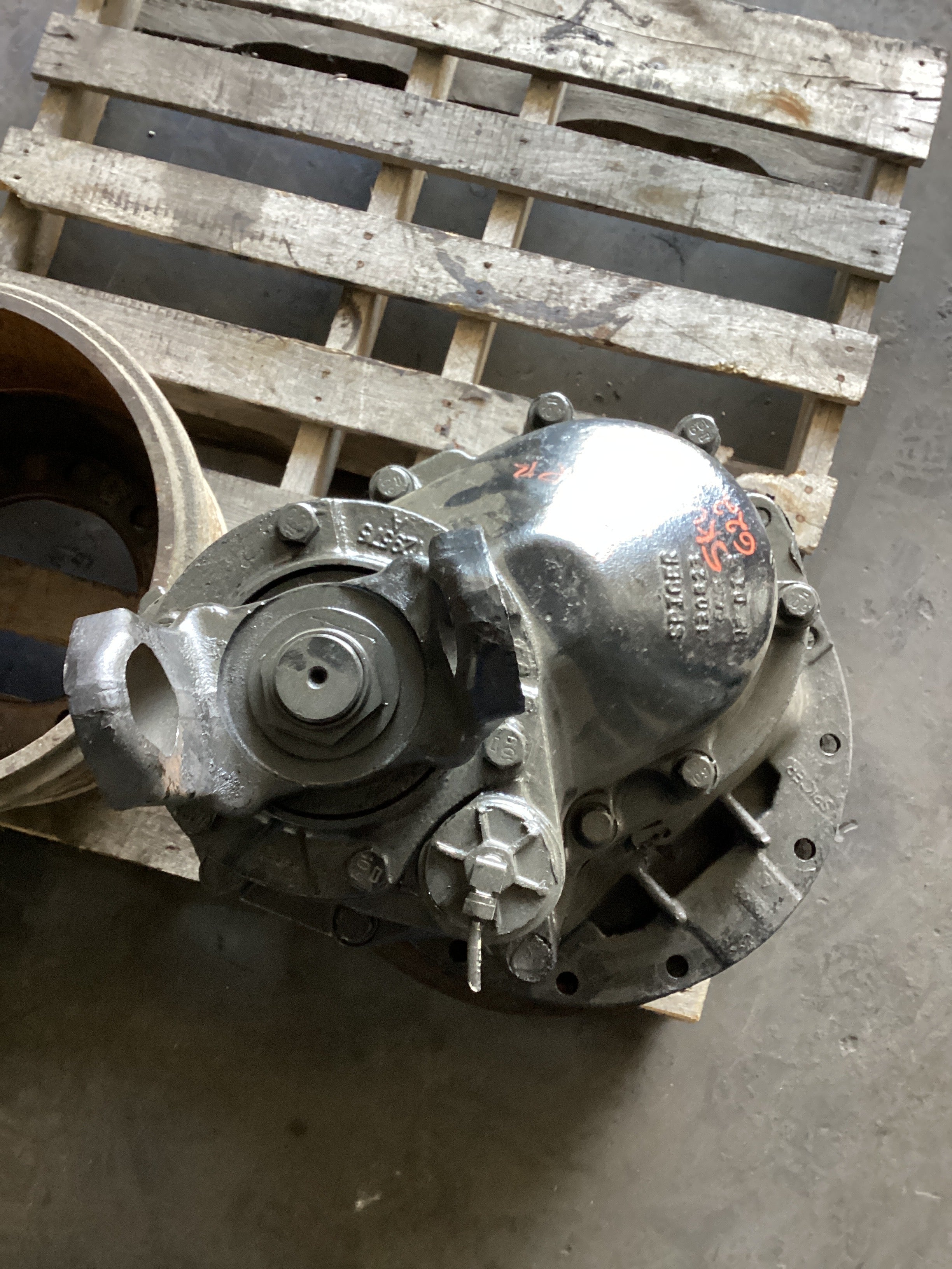 USED | 3.70 EATON/SPICER REAR /FRONT DIFFERENTIAL | SKU622