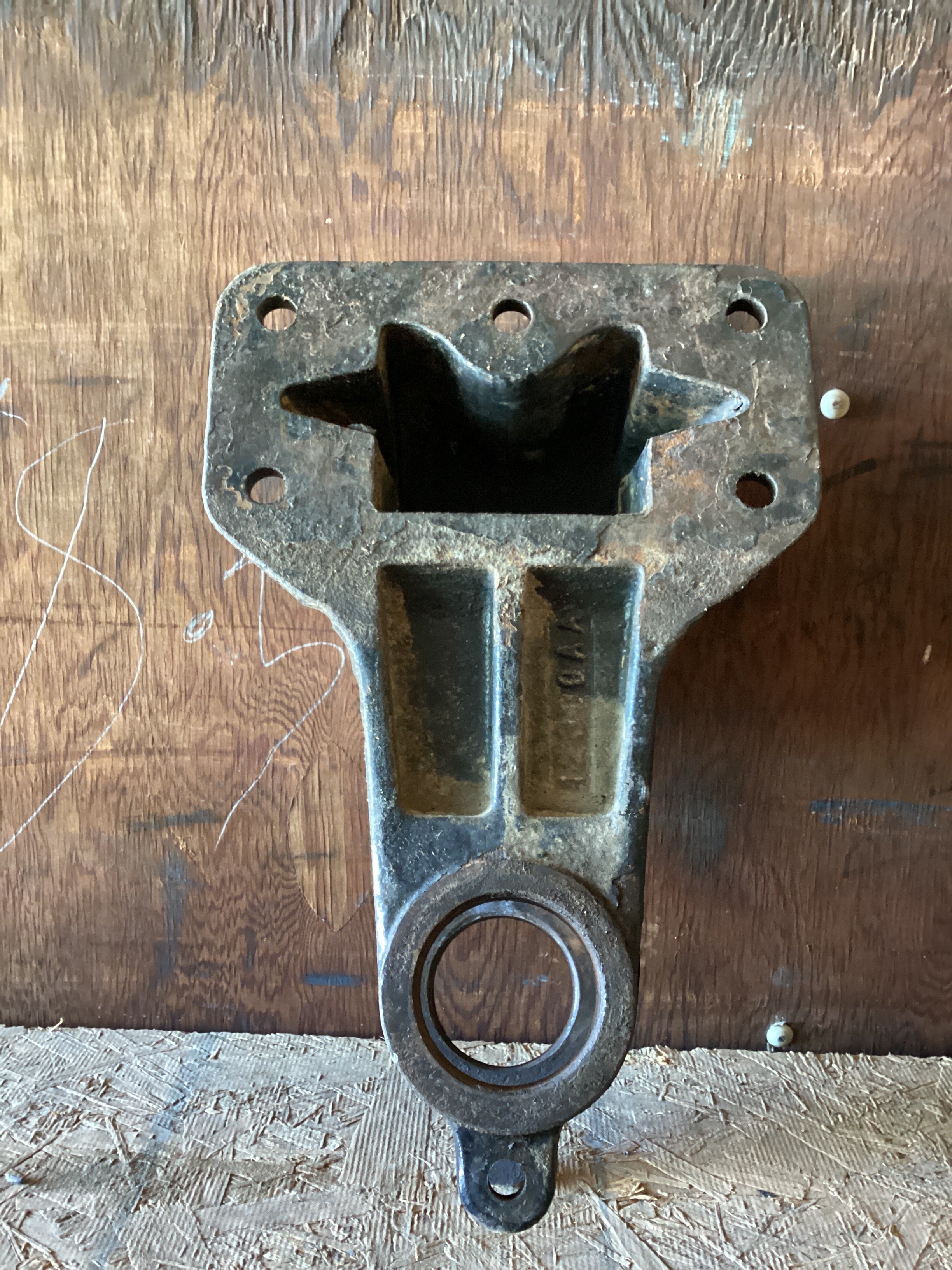 USED | REAR SUSPENSION SPRING HANGER PETERBILT | SKU890