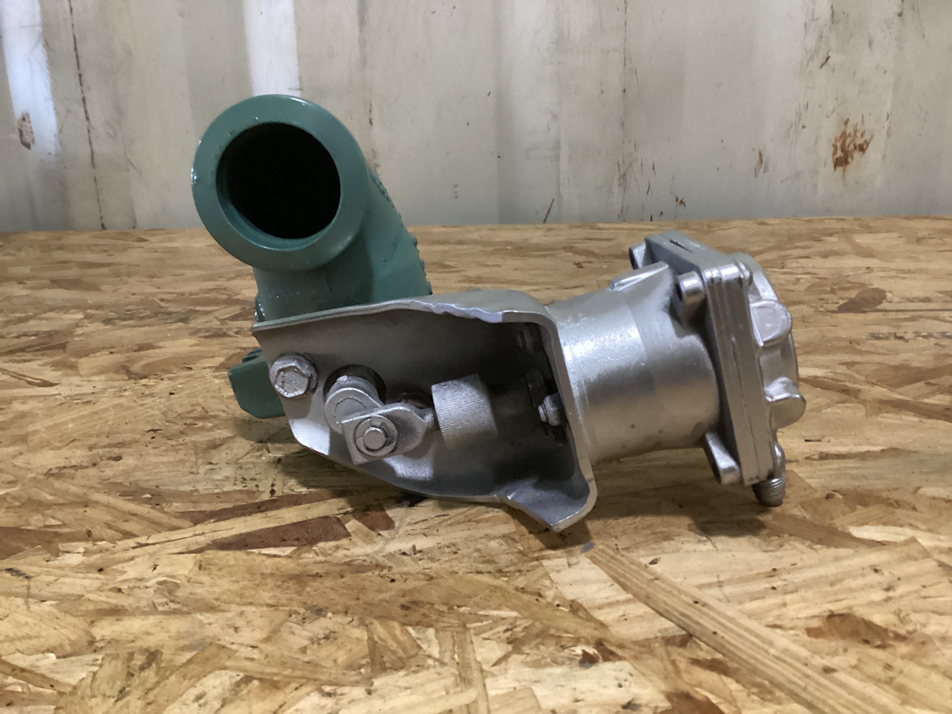 USED | EGR ELBOW VALVE WITH ACTUATOR ASSY DETROIT 14L | SKU705