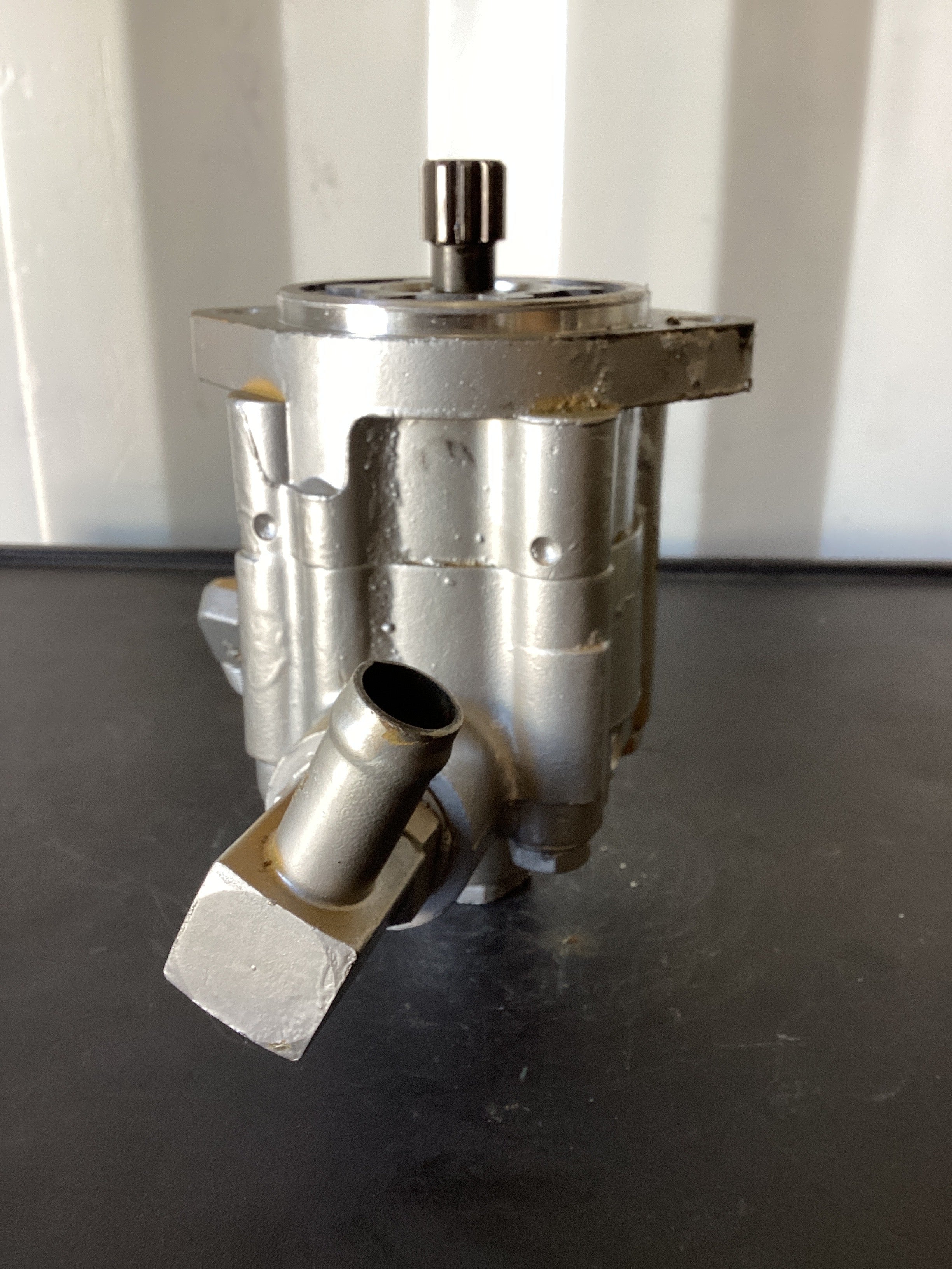 USED | POWER STEERING PUMP | SKU522