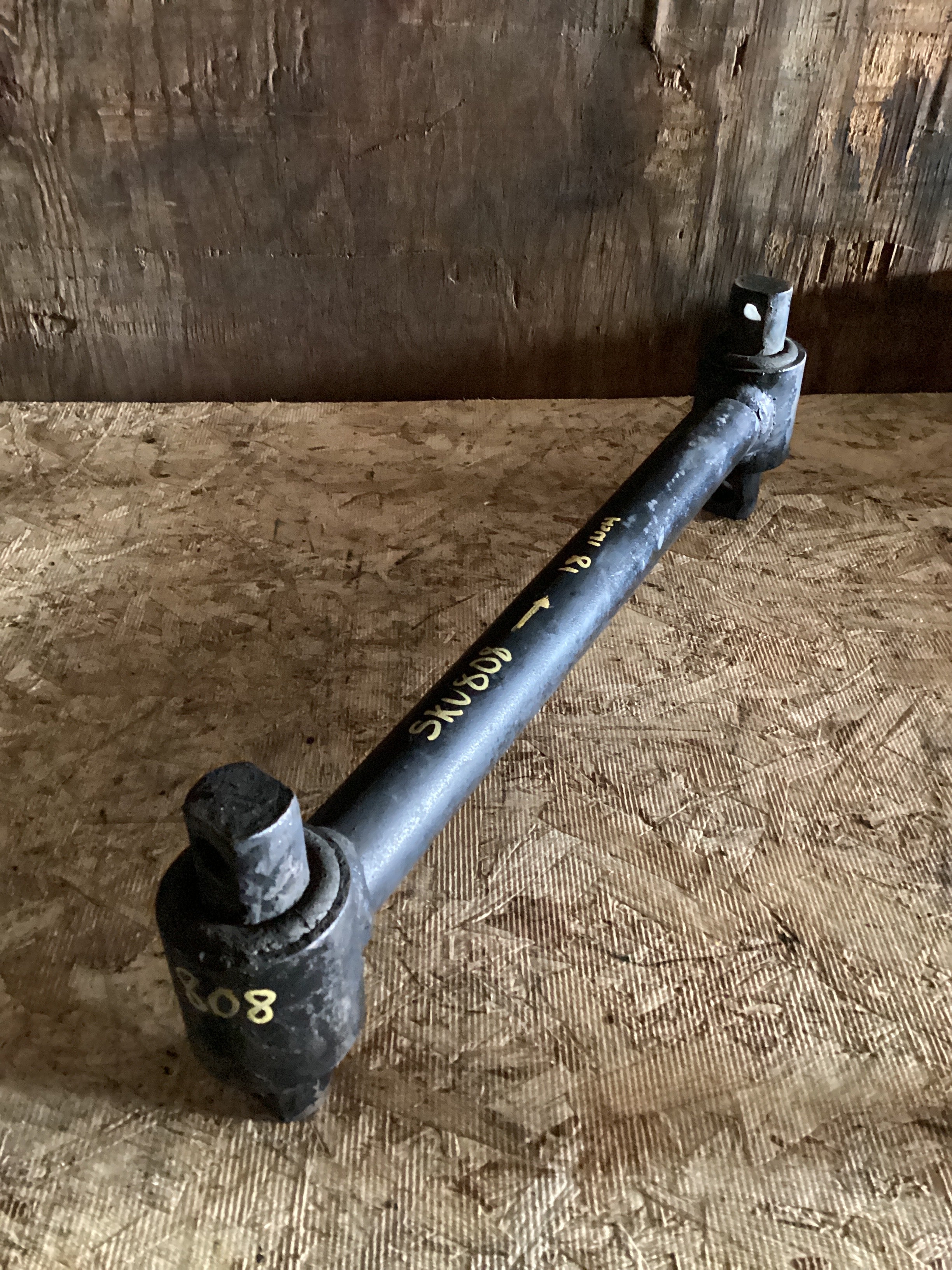 USED | REAR SUSPENSION TORQUE ROD BAR 18 INCH | SKU808