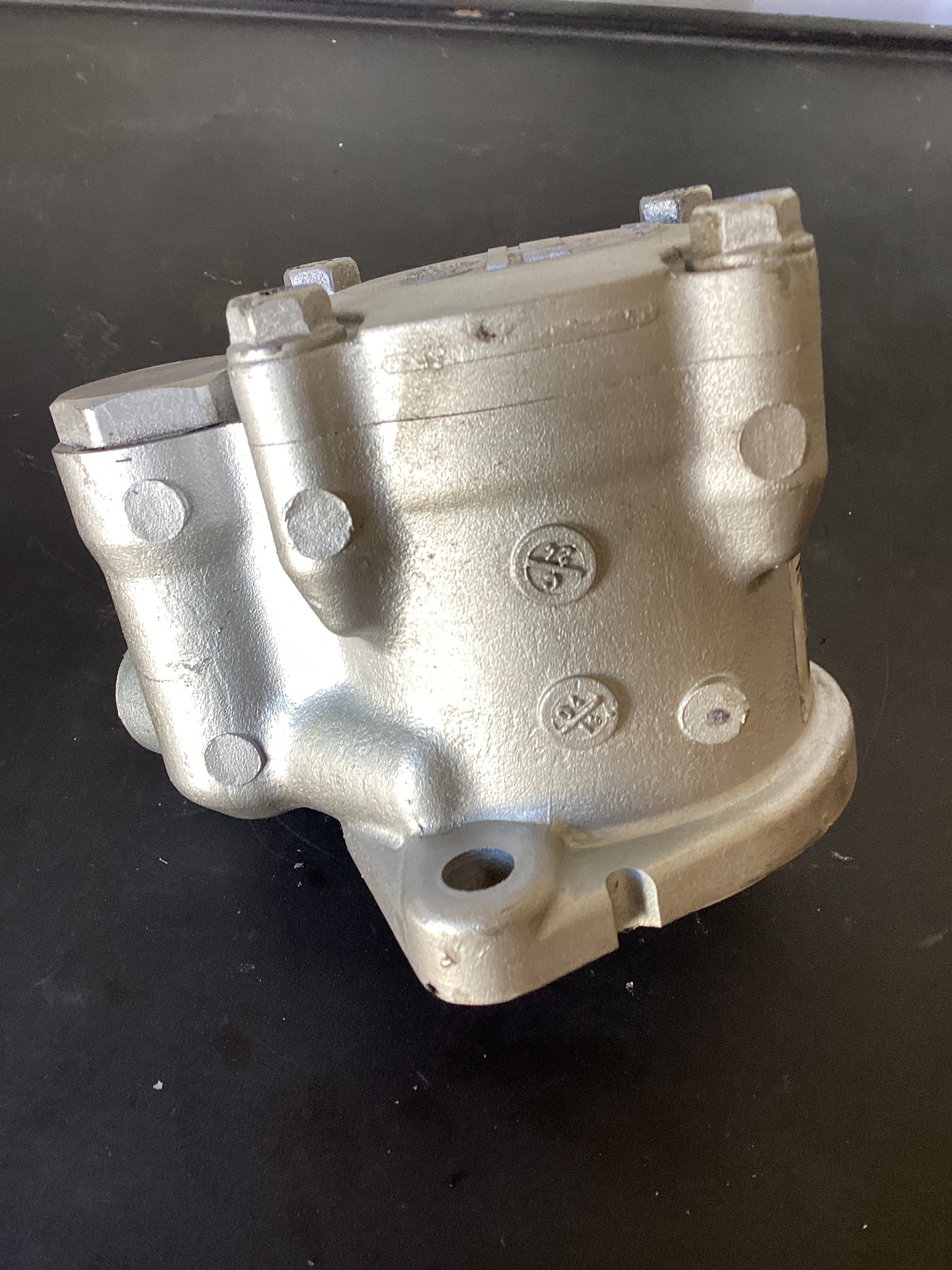 USED | POWER STEERING PUMP RHS | SKU543
