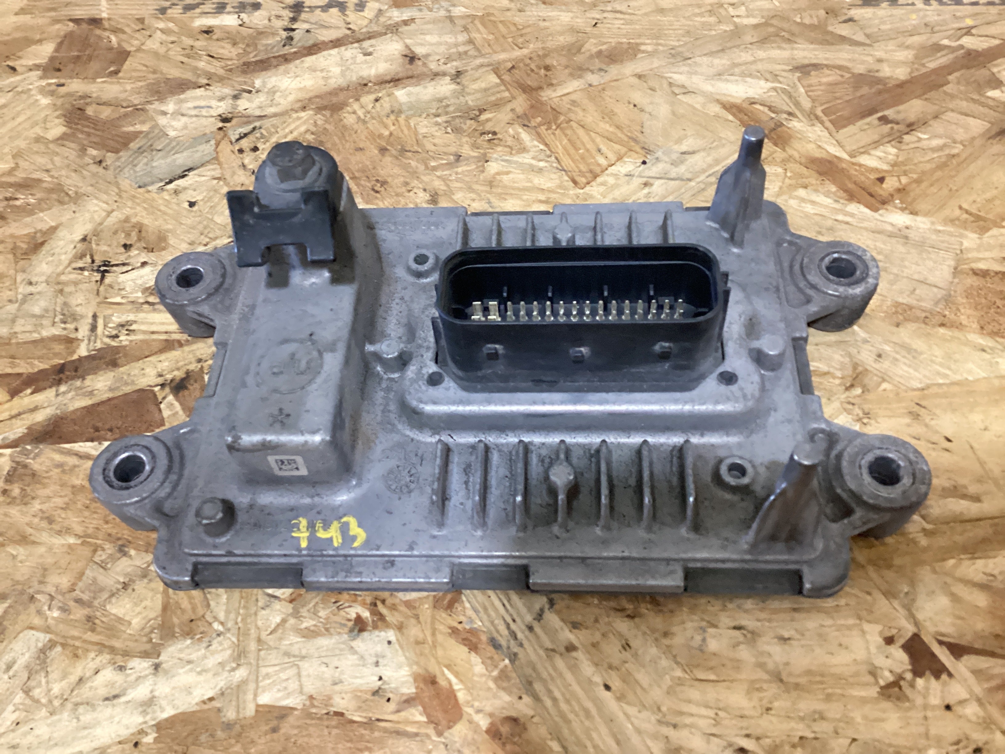 USED | CONTROL MODULE ACM VOLVO D13 | SKU743