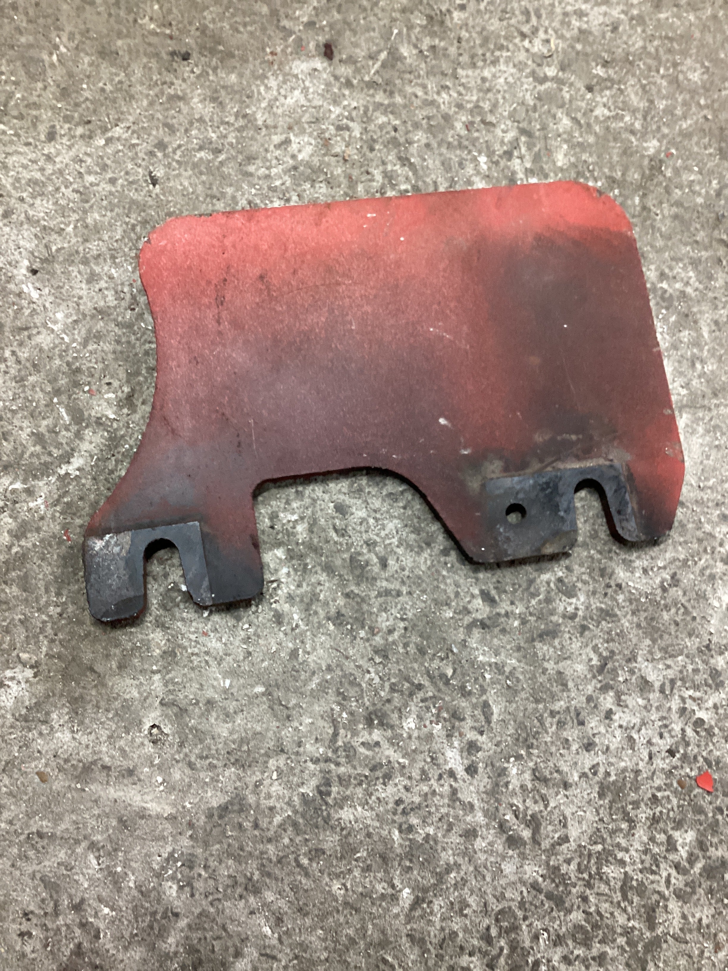 USED | EXHAUST MANIFOLD HEAT SHIELDING PLATE CUMMINS ISB 2012 | SKU1,149