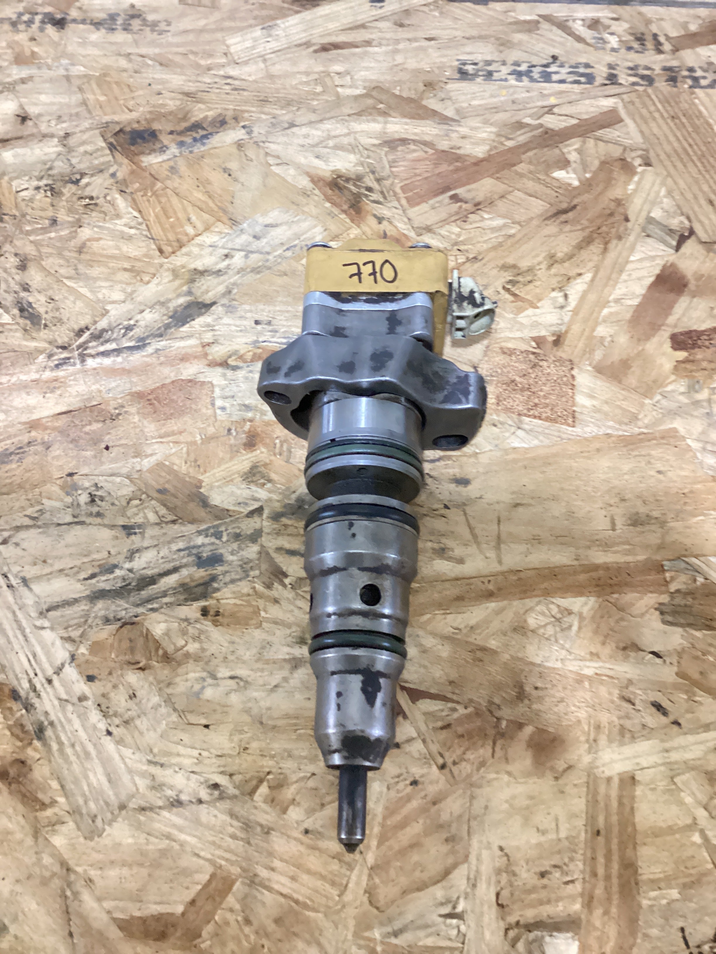 USED | FUEL INJECTOR CAT ENGINE | SKU770