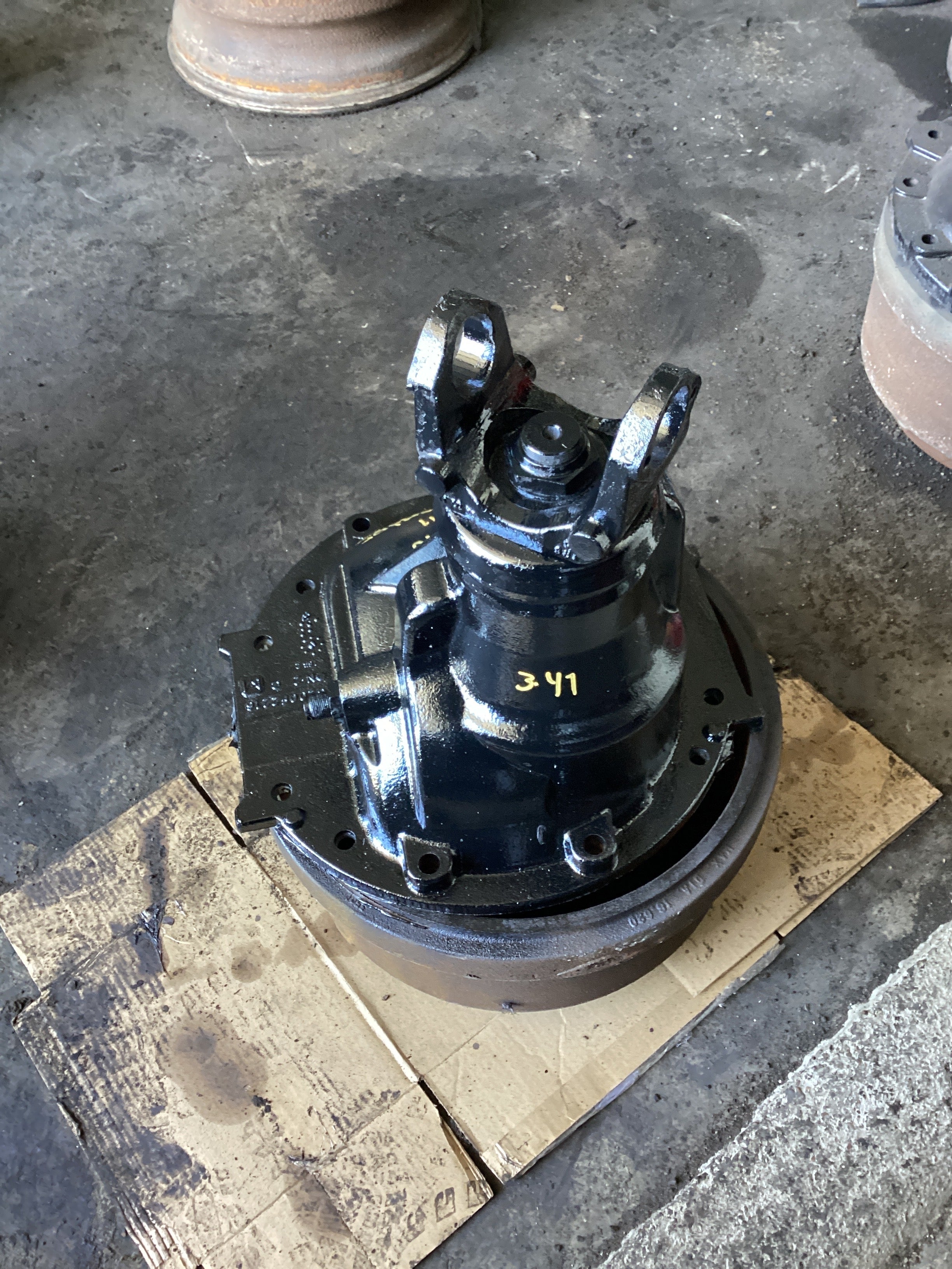 USED | 3.41 MERITOR REAR/REAR DIFFERENTIAL | SKU1,093