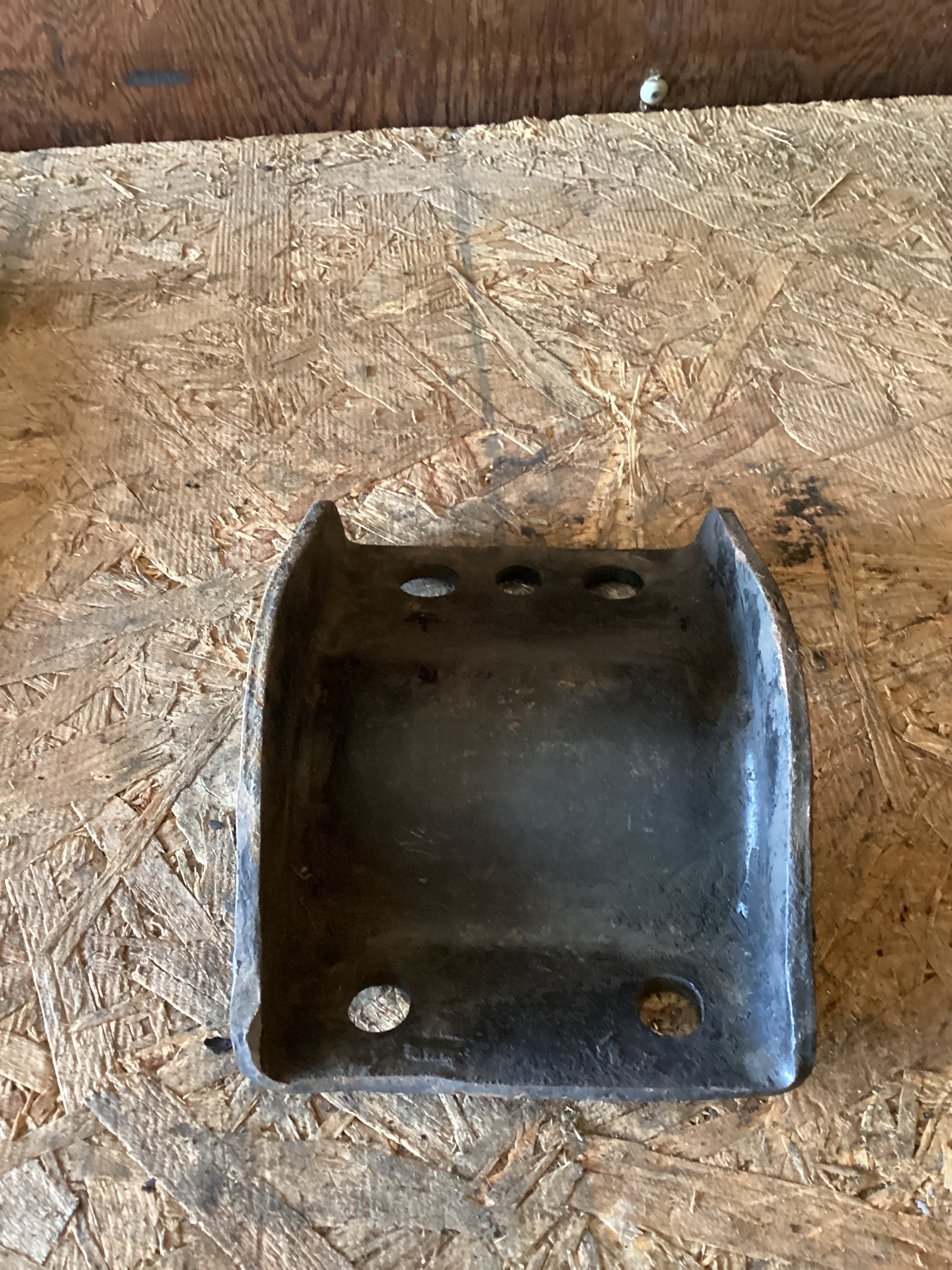 USED | FRAME CAP BRACKET KENWORTH | SKU961