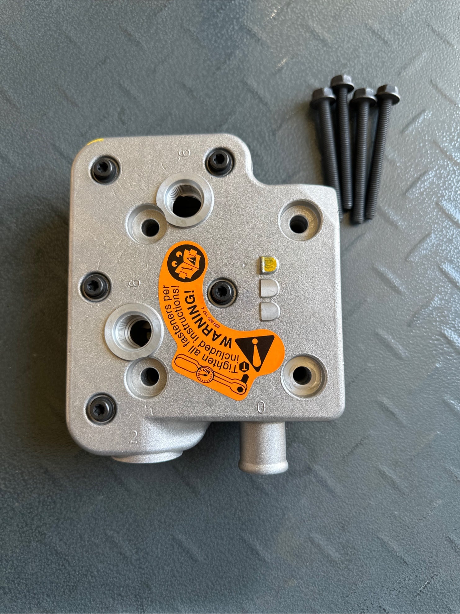 NEW | CUMMINS AIR COMPRESSOR CYLINDER HEAD KIT | SKU266