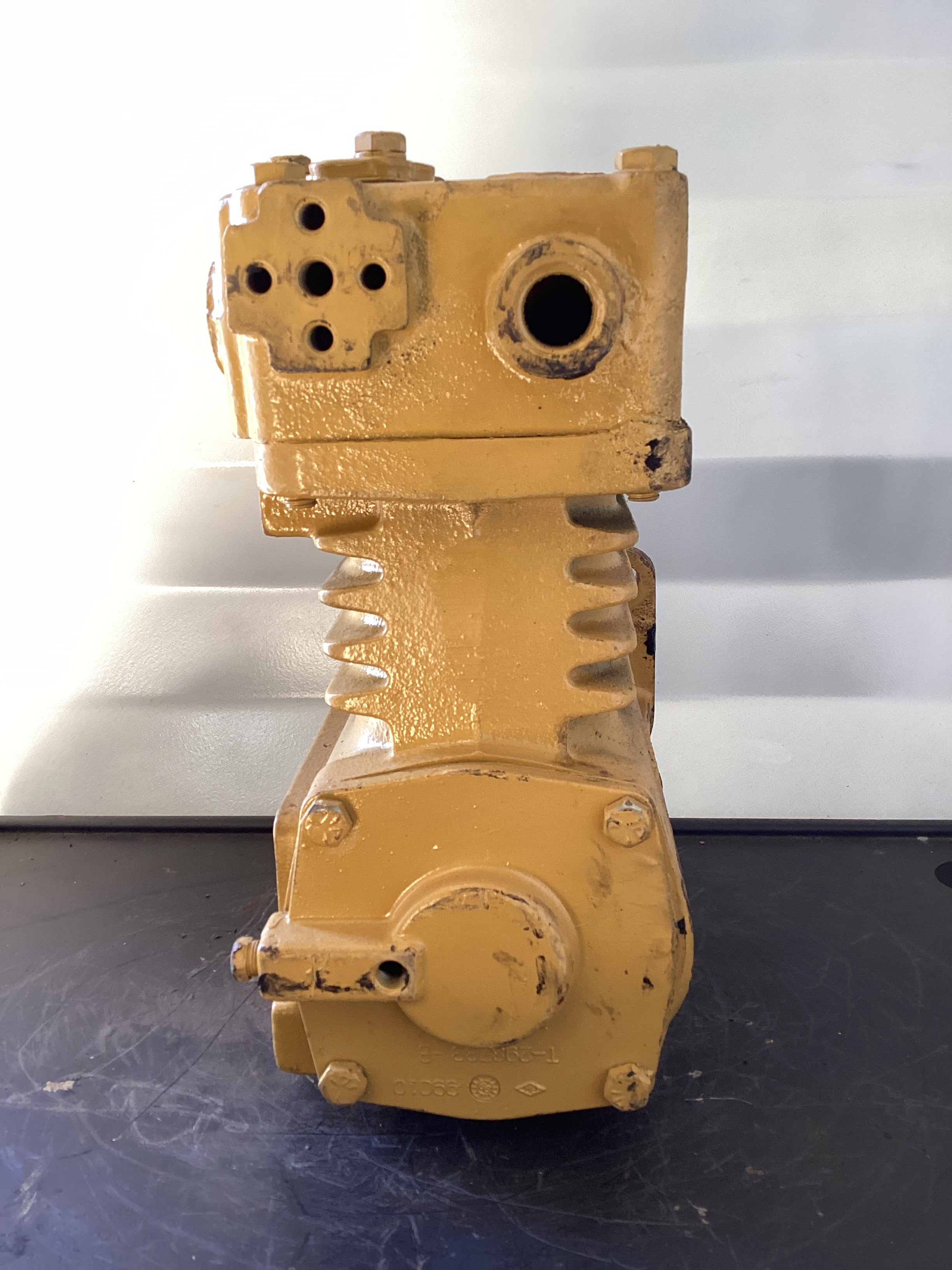 USED | AIR COMPRESSOR CATERILAR | SKU447