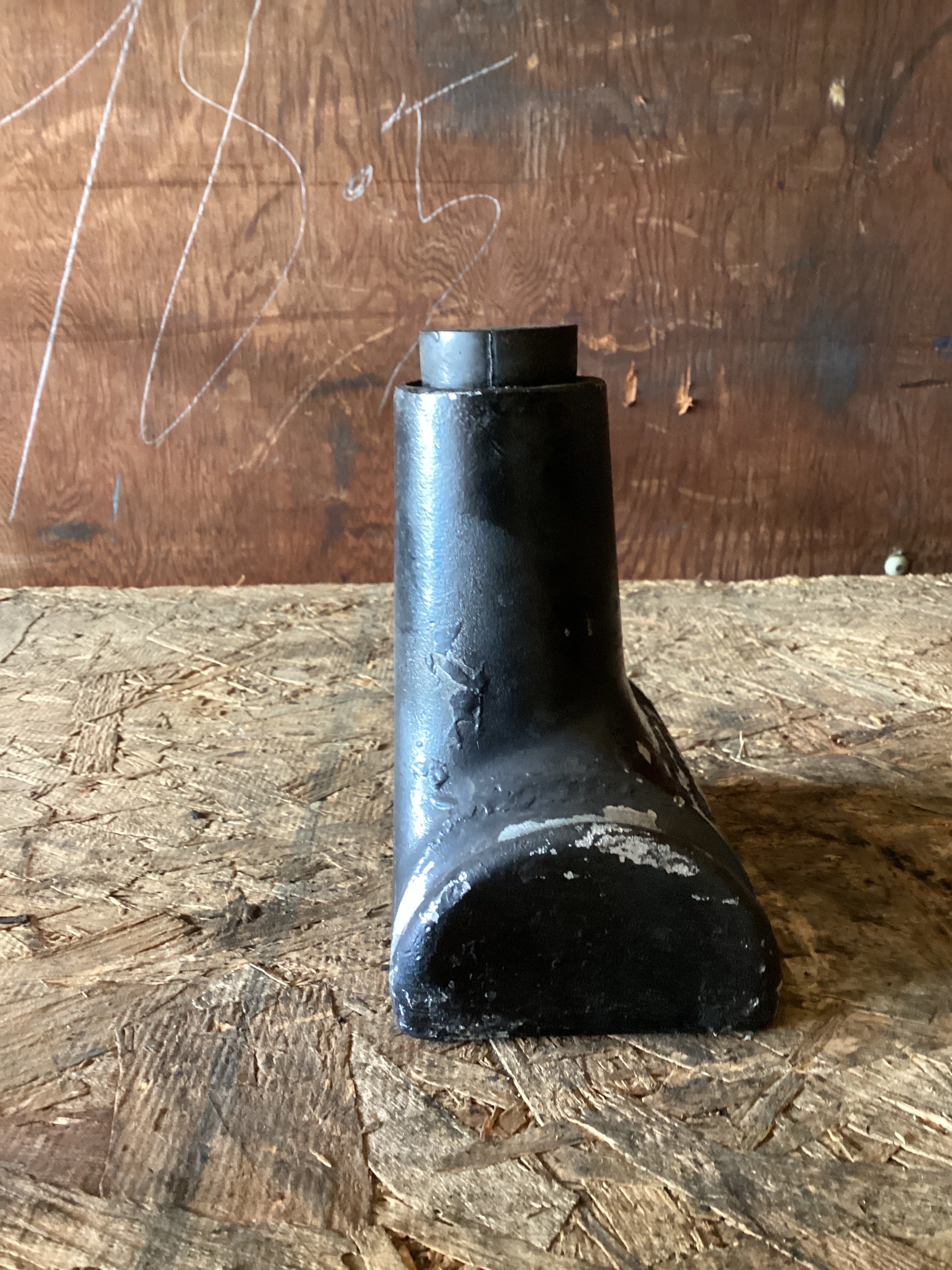 USED | FRONT SUSPENSION LEAF SPRING U BOLT BUMP STOP BRACKET FREIGHTLINER | SKU1,010