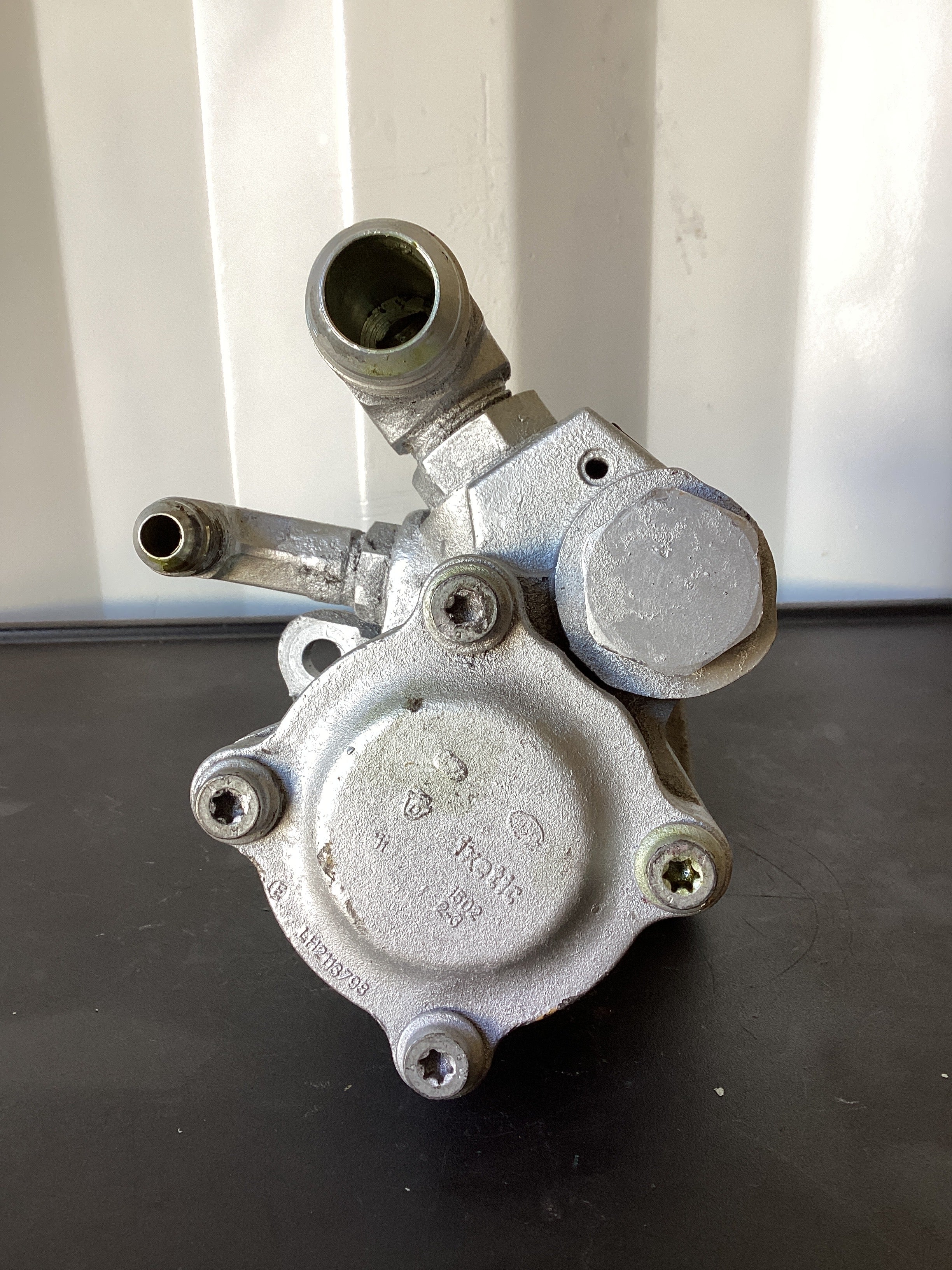 USED | POWER STEERING PUMP INTERNATIONAL | SKU487