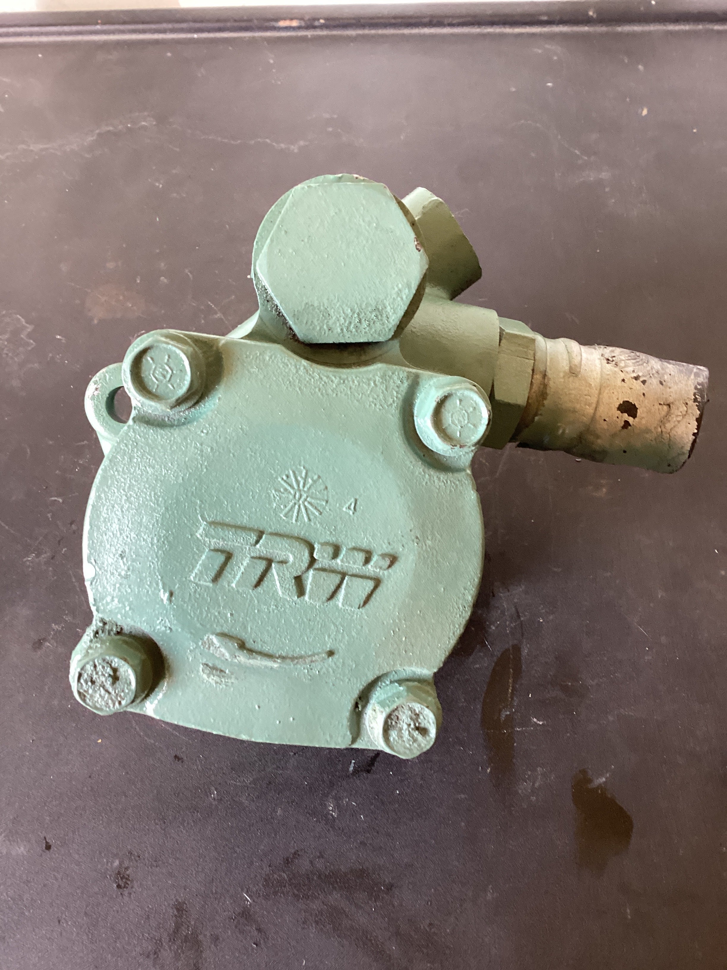 USED | POWER STEERING PUMP LHS | SKU496