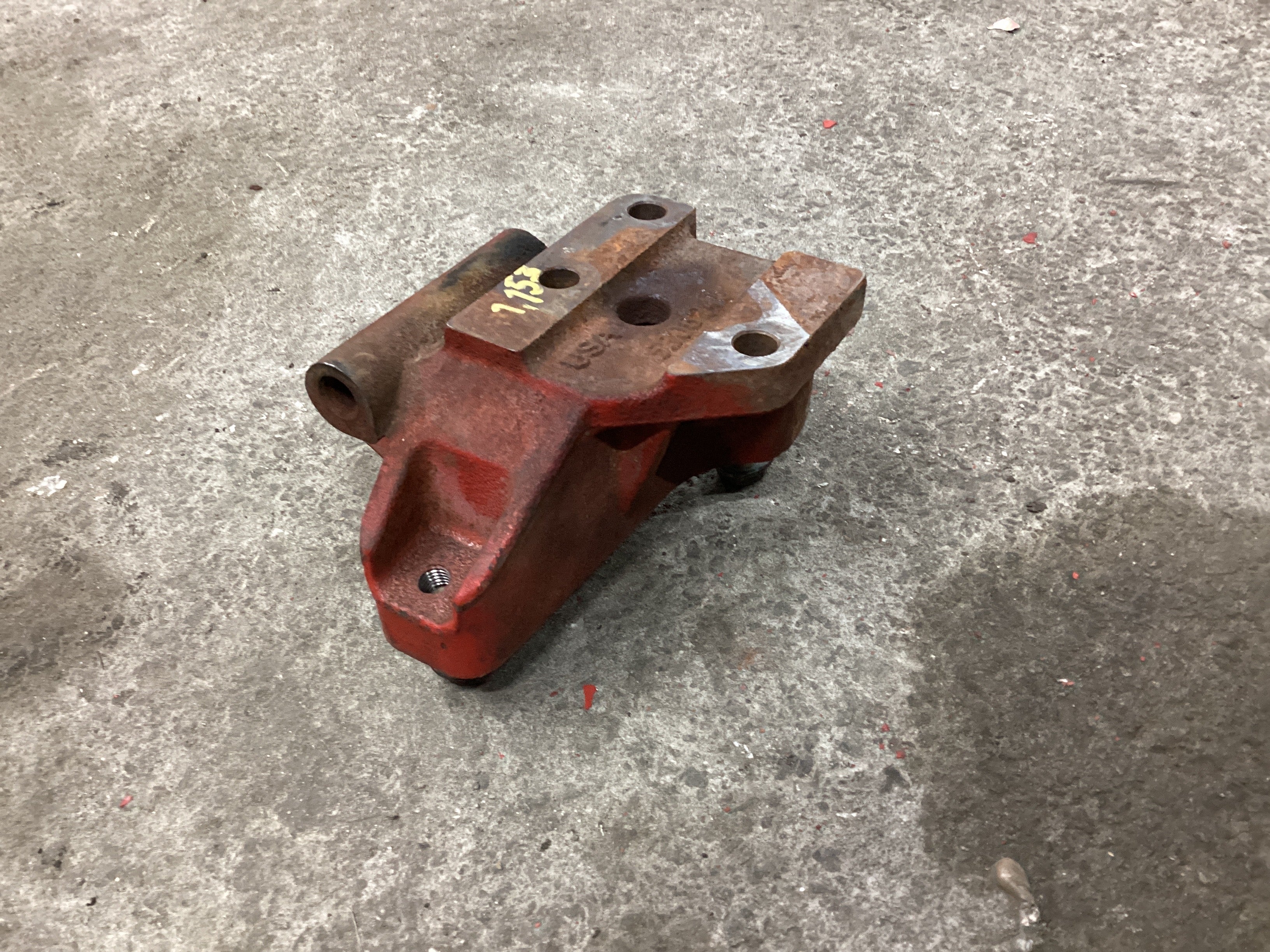USED | ENGINE A/C COMPRESSOR BRACKET CUMMINS ISB 2012 | SKU1,153