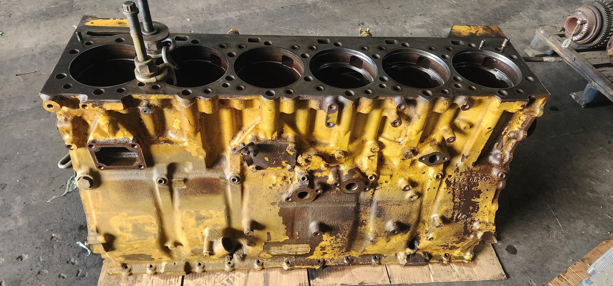 USED | ENGINE CYLINDER BLOCK CAT C15 | SKU1,222