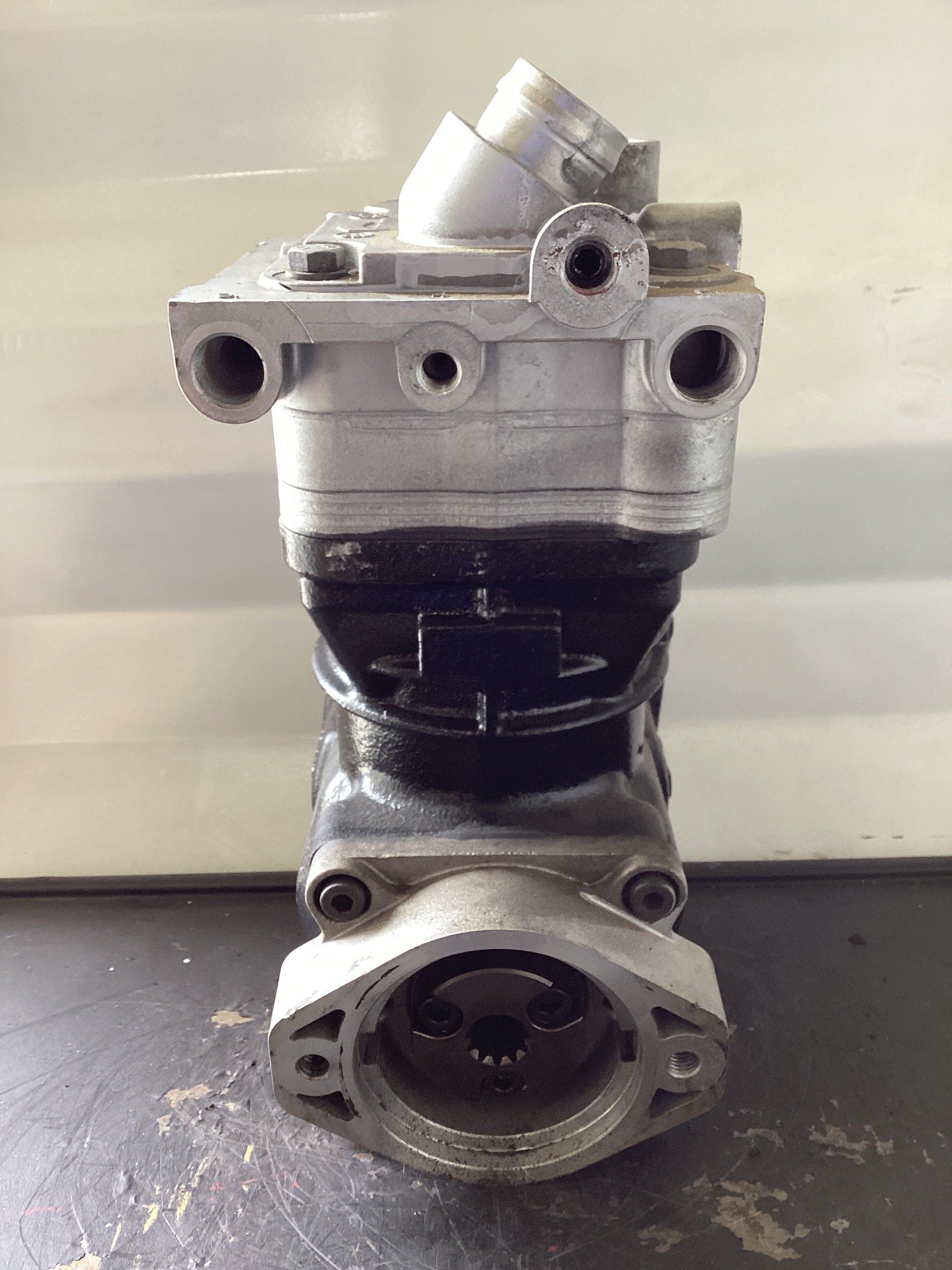 USED | AIR COMPRESSOR DETROIT DD13-DD15 | SKU479