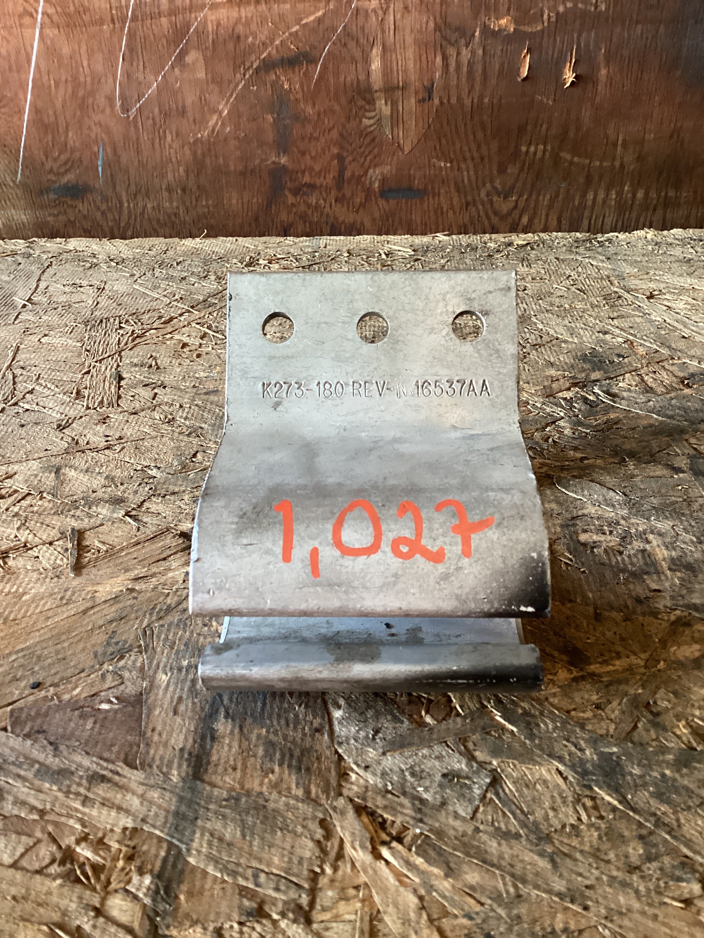 USED | HOOD GUIDE BRACKET KENWORTH | SKU1,027