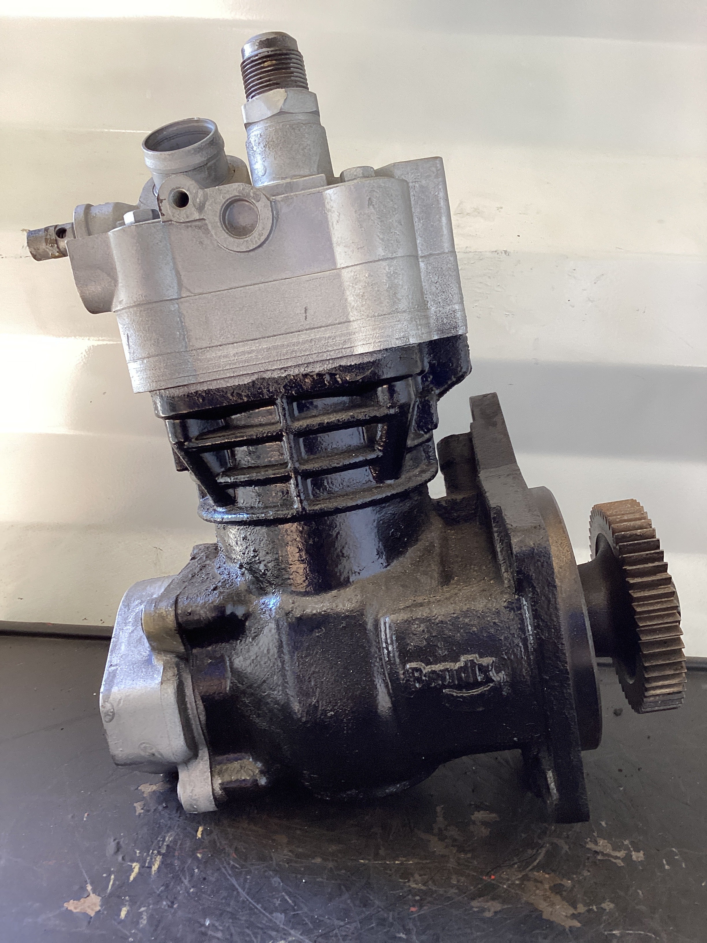 USED | AIR COMPRESSOR DETROIT DD13-DD15 | SKU477