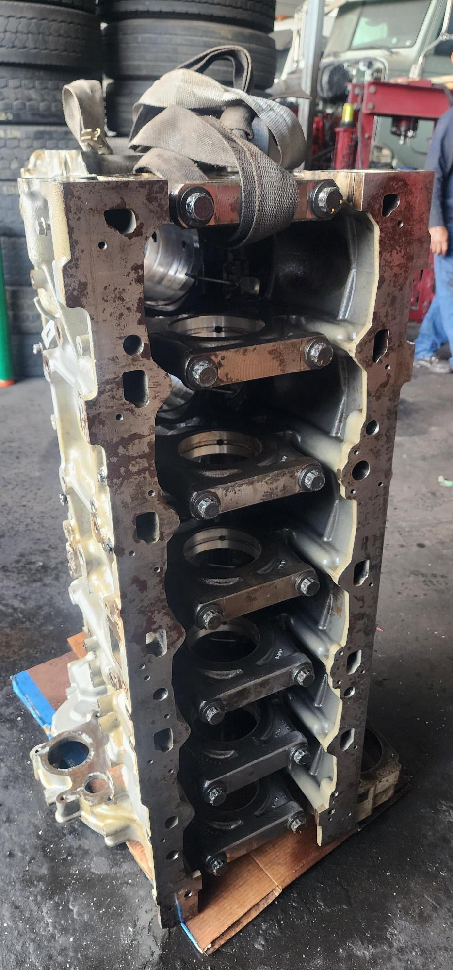 USED | ENGINE CYLINDER BLOCK DETROIT DD13 | SKU1,223