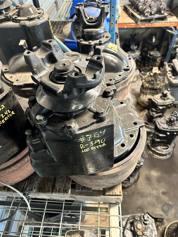 USED | 3.90 MERITOR REAR/FRONT DIFFERENTIAL | SKU764