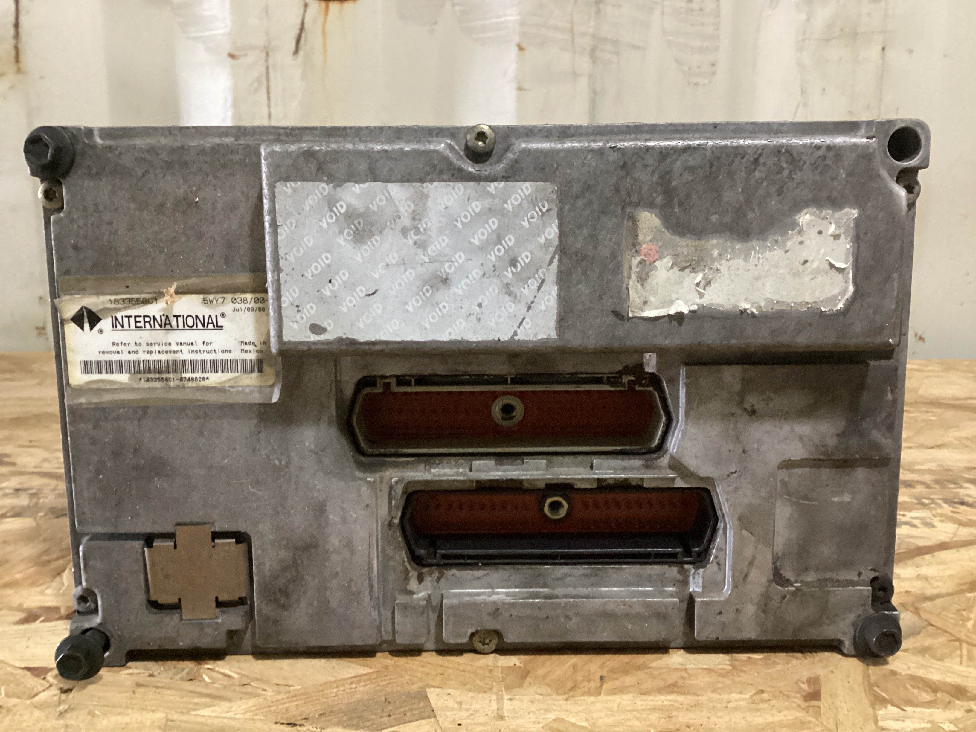 USED | ECM ENGINE CONTROL MODULE INTERNATIONAL 466 | SKU678