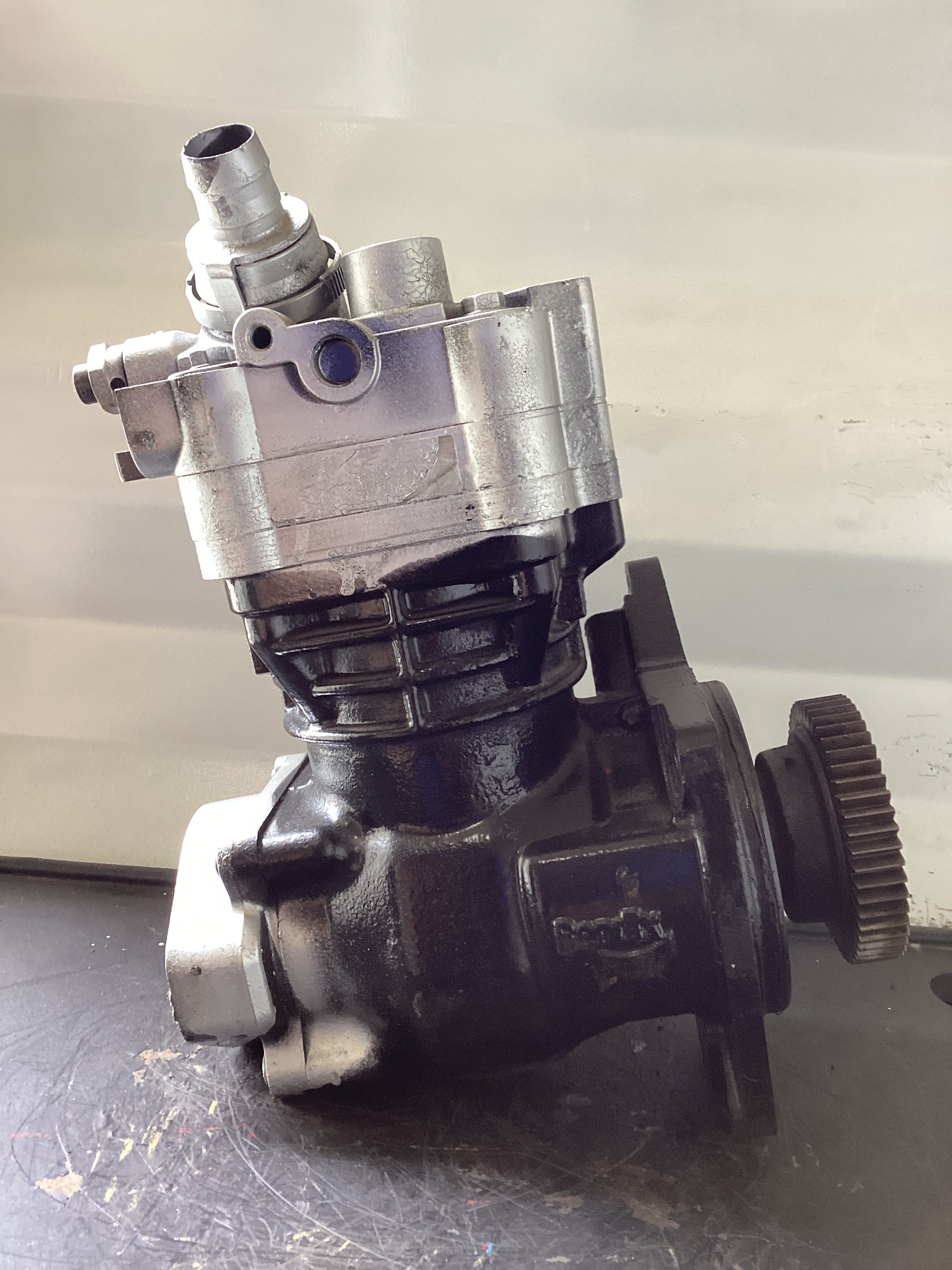 USED | AIR COMPRESSOR DETROIT DD13-DD15 | SKU480