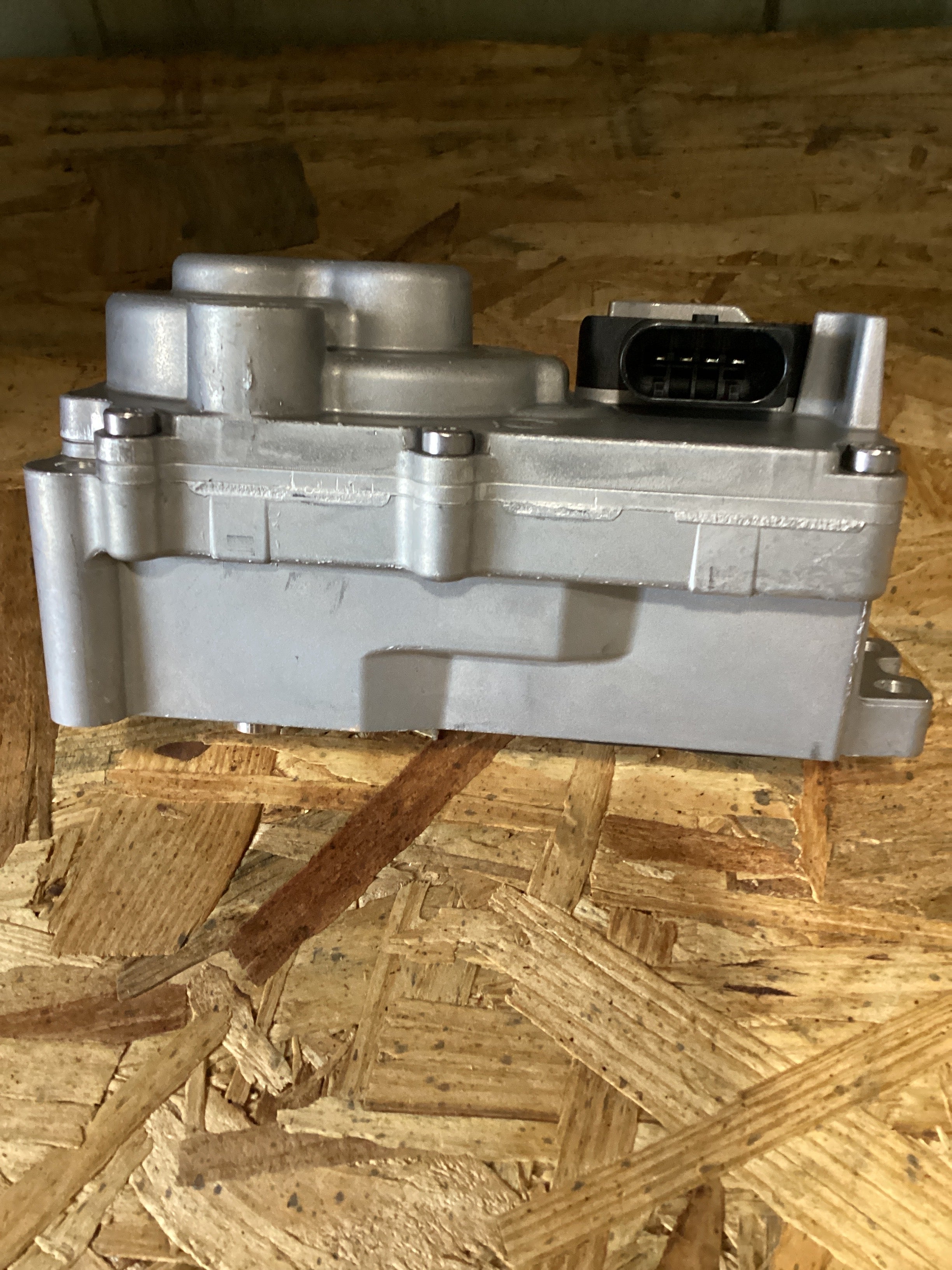 NEW TURBOCHARGER ACTUATOR (CUMMINS ISX X15 & ISB) SKU599