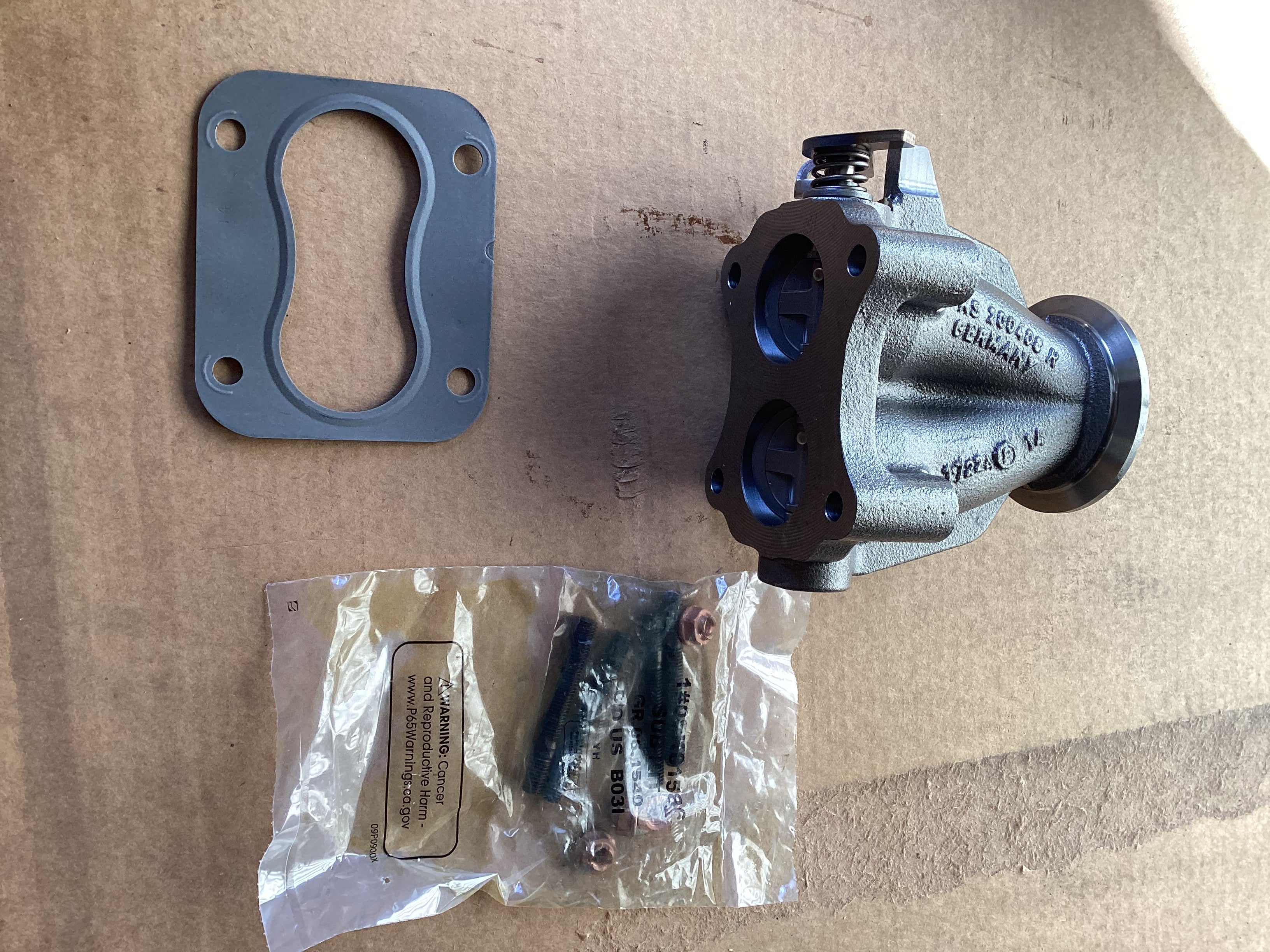 NEW | ENGINE EGR VALVE EXHAUST GAS CIRCULATION DETROIT DD15 | SKU1,281