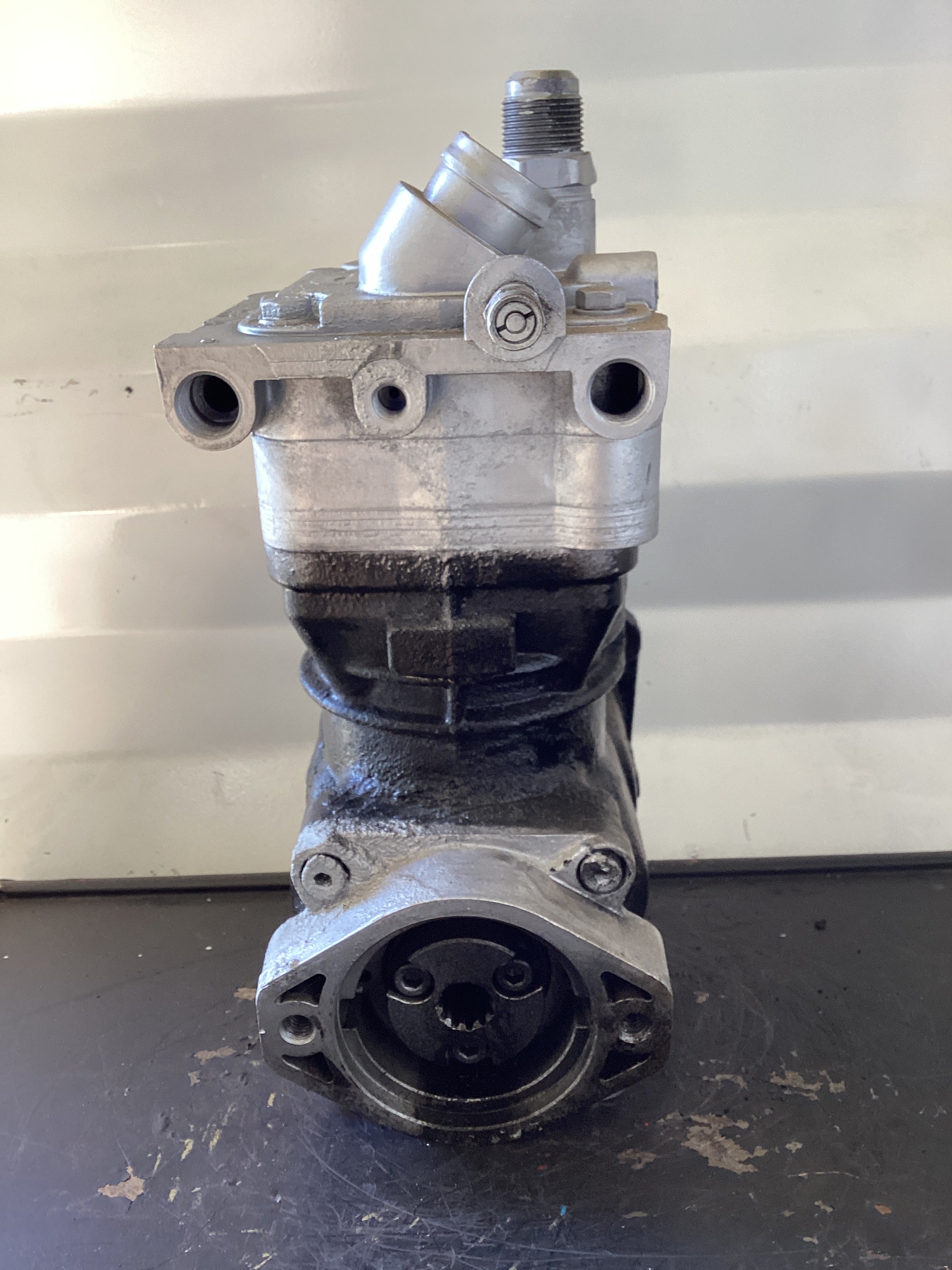 USED | AIR COMPRESSOR DETROIT DD13-DD15 | SKU477