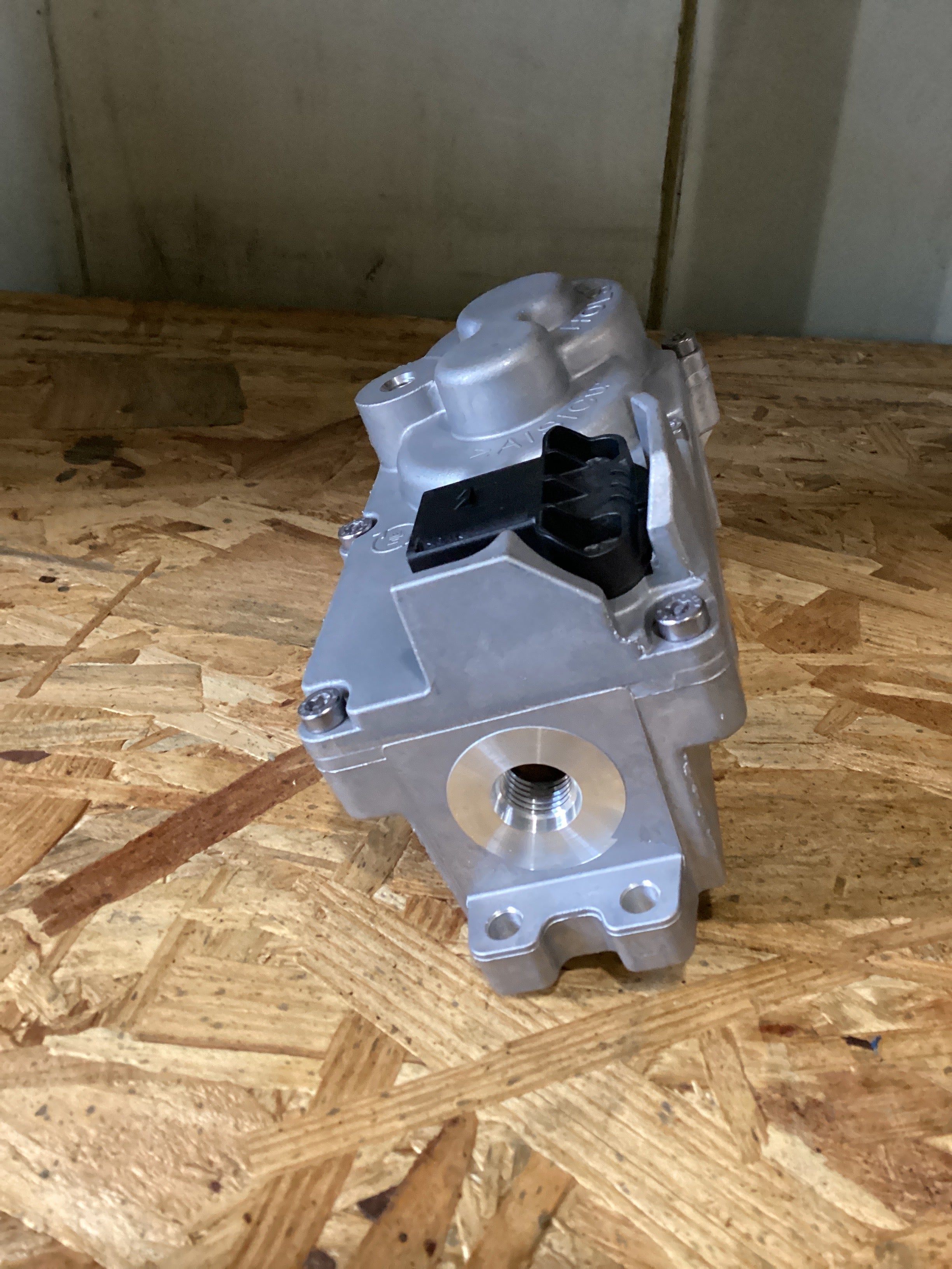 NEW TURBOCHARGER ACTUATOR (CUMMINS ISX X15 & ISB) SKU599