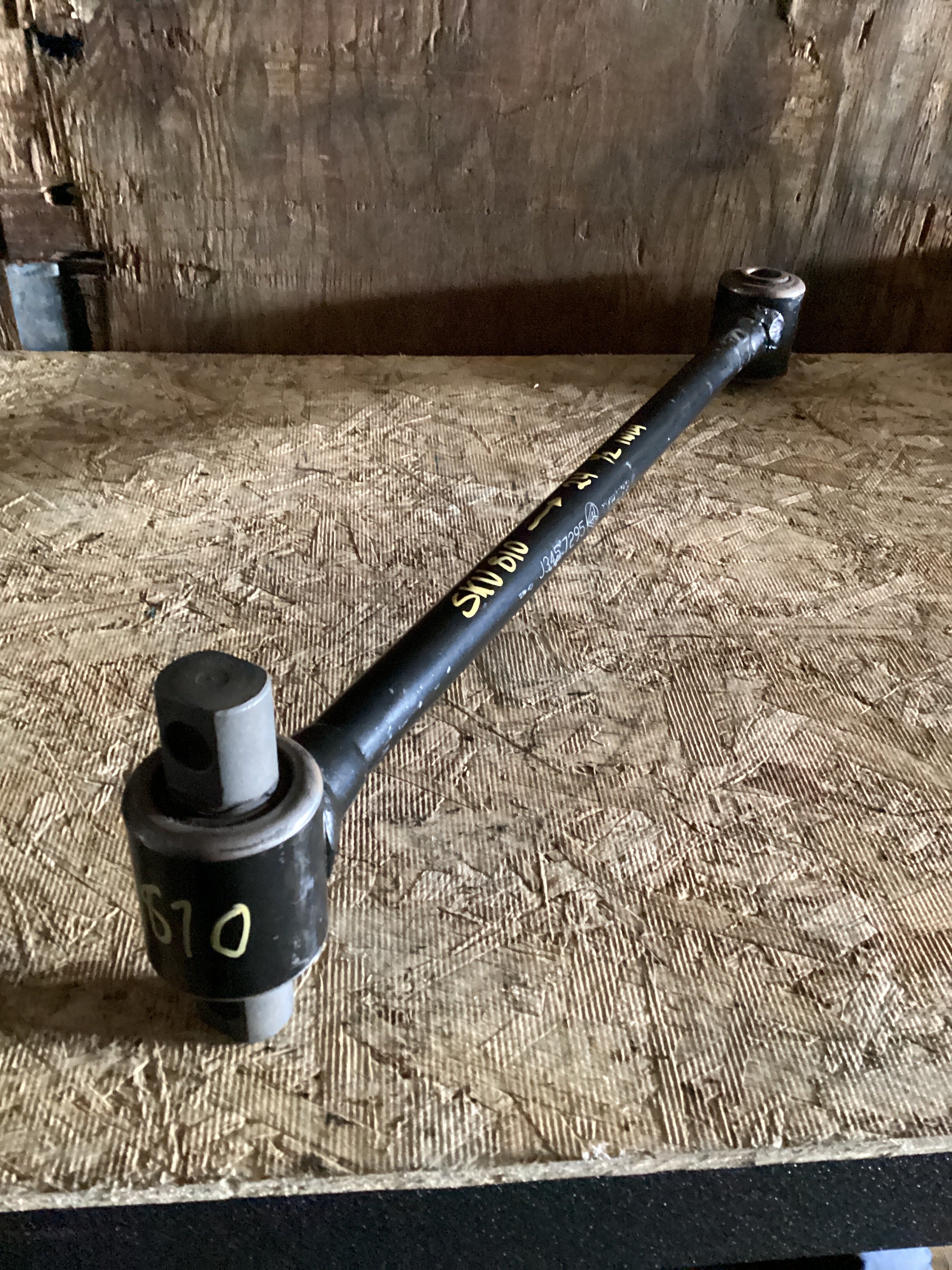 USED| REAR SUSPENSION TORQUE ROD BAR 24 INCH | SKU810