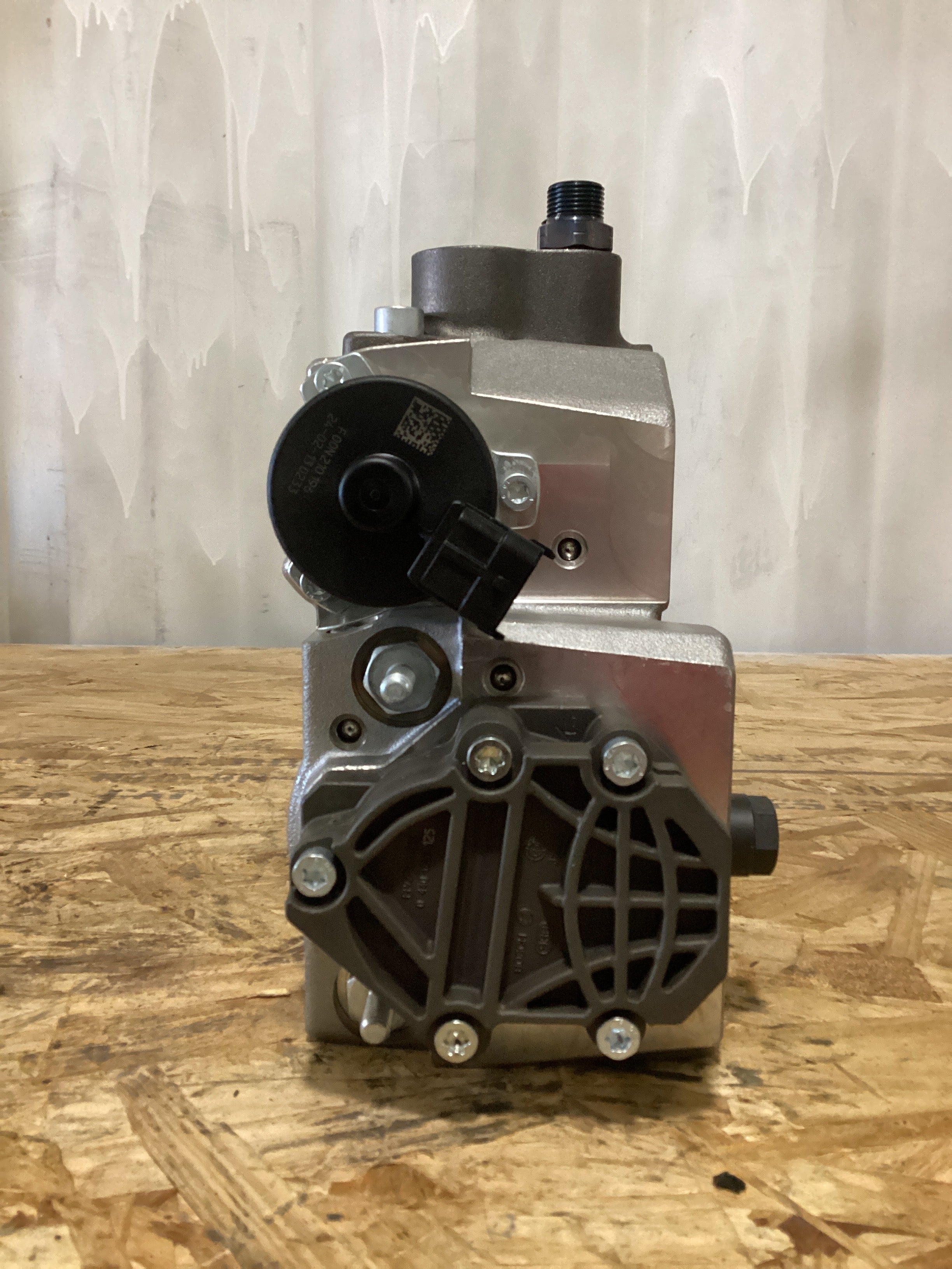NEW | HIGH PRESSURE FUEL PUMP DETROIT DD15 | SKU745
