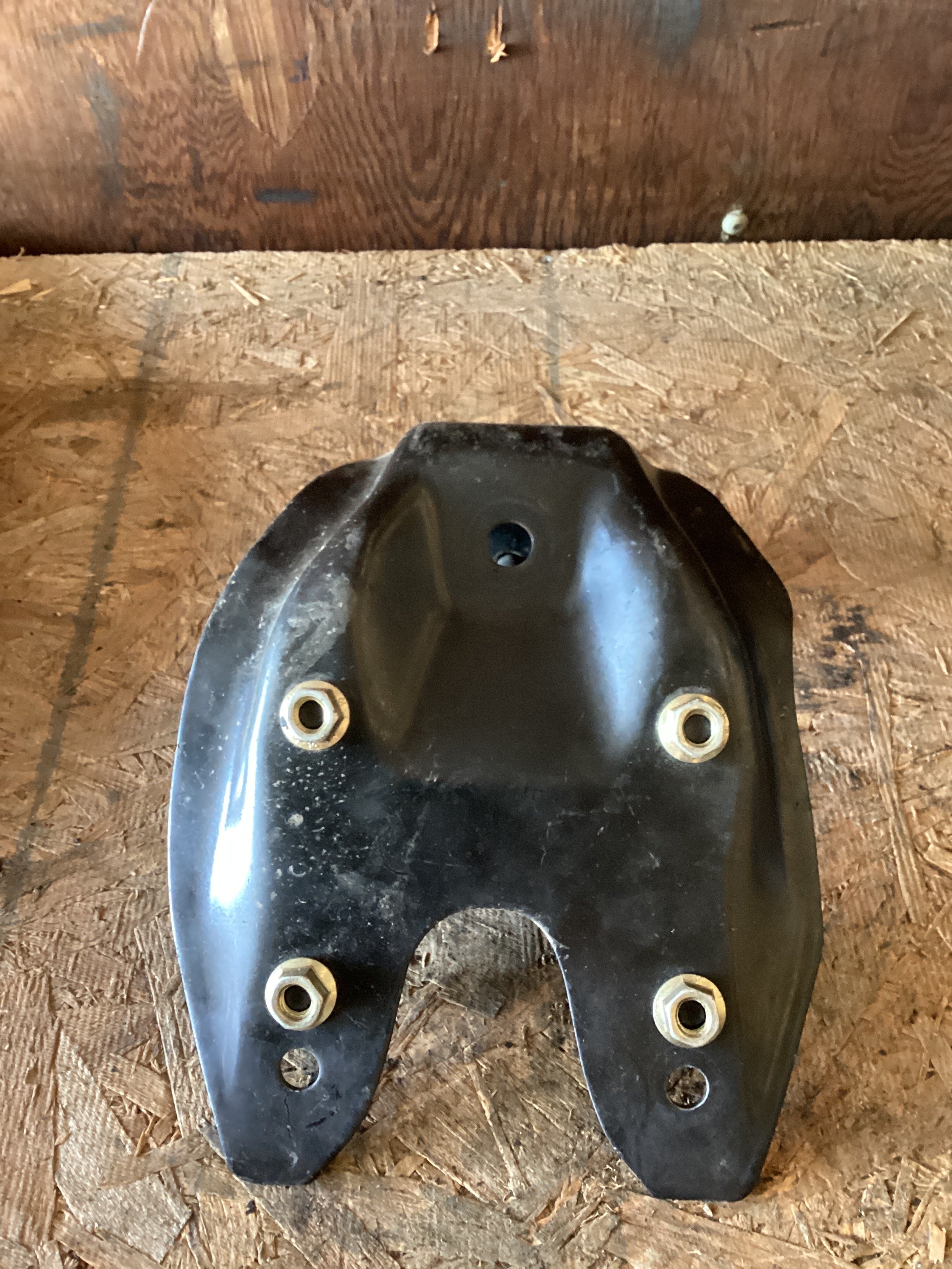 USED | REAR LEAF SPRING HANGER | SKU962