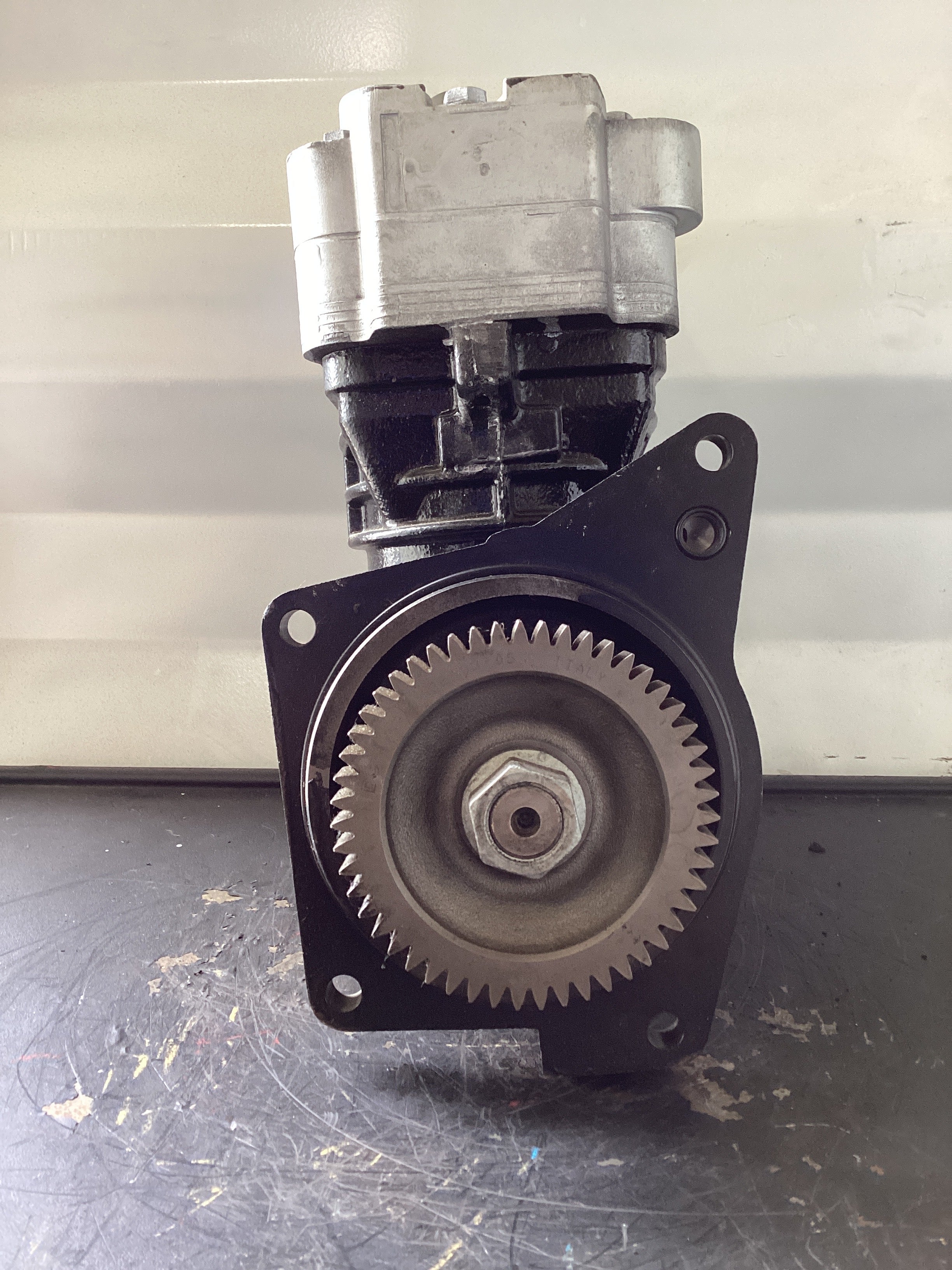 USED | AIR COMPRESSOR DETROIT DD13-DD15 | SKU479