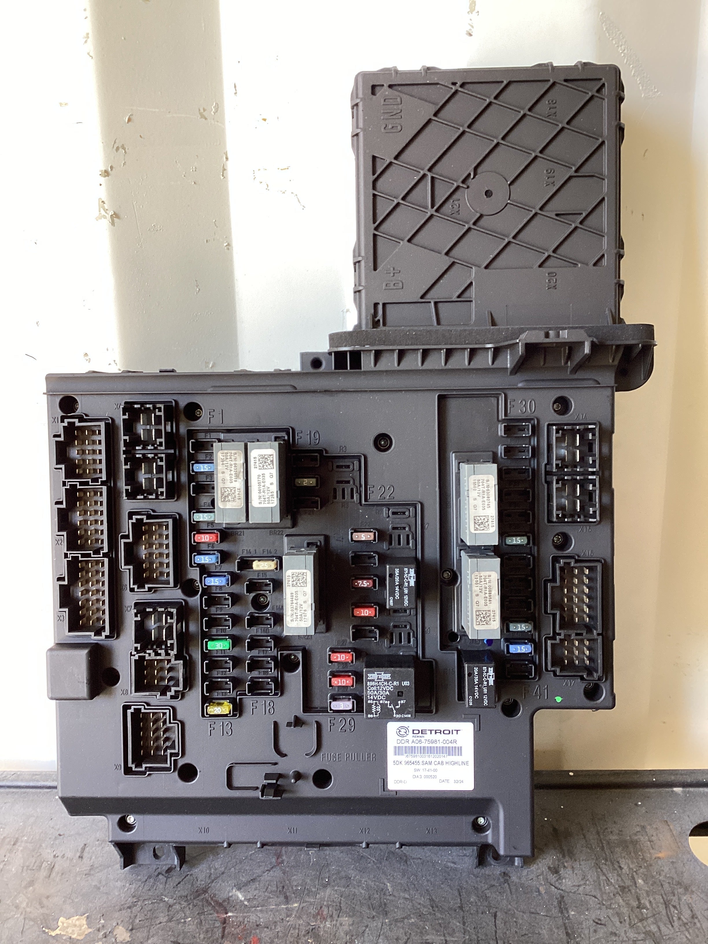 NEW | SAM CABIN ECU MODULE | SKU675