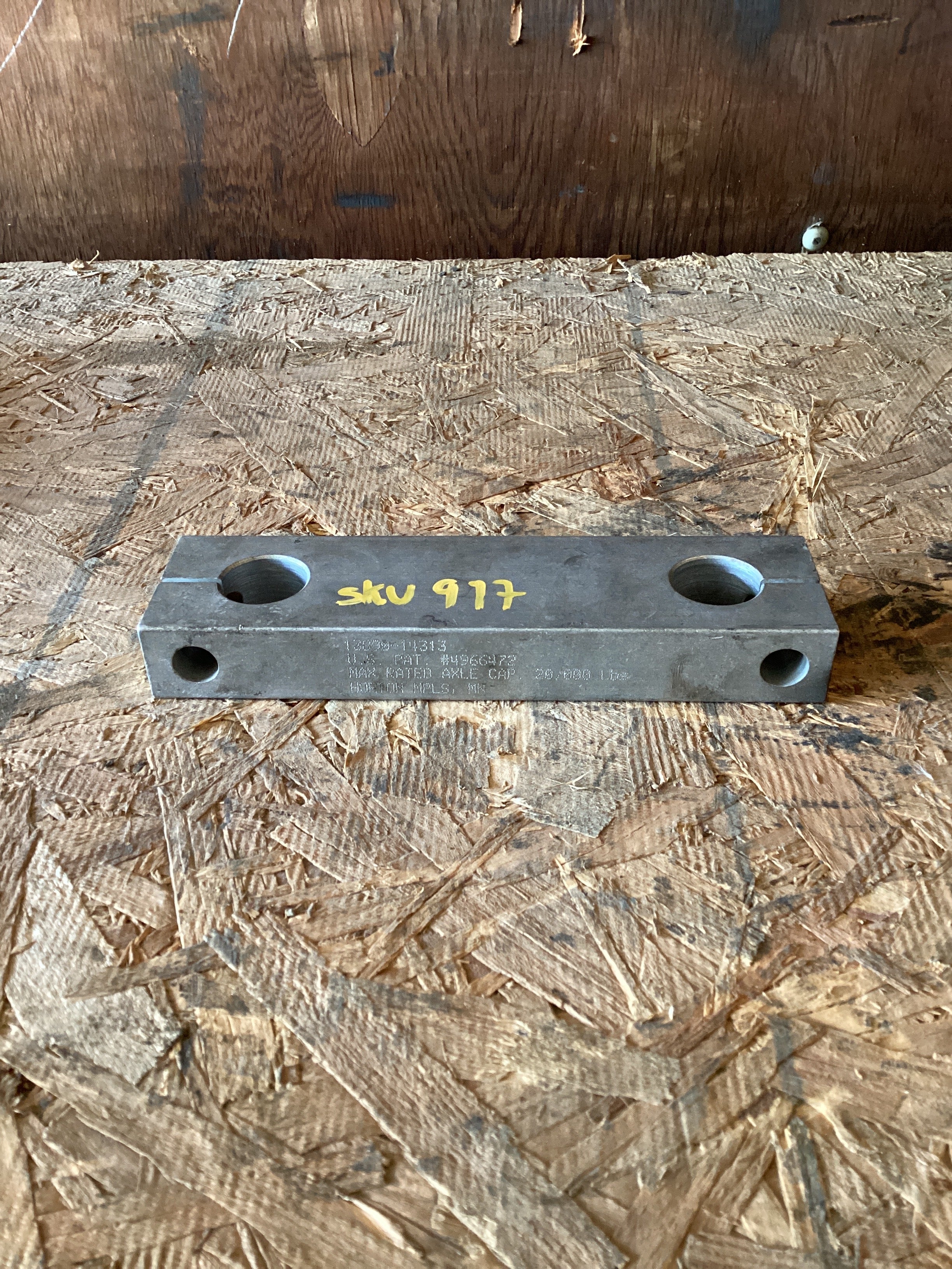 USED | LEAF SPRING SHACKLE KENWORTH | SKU917