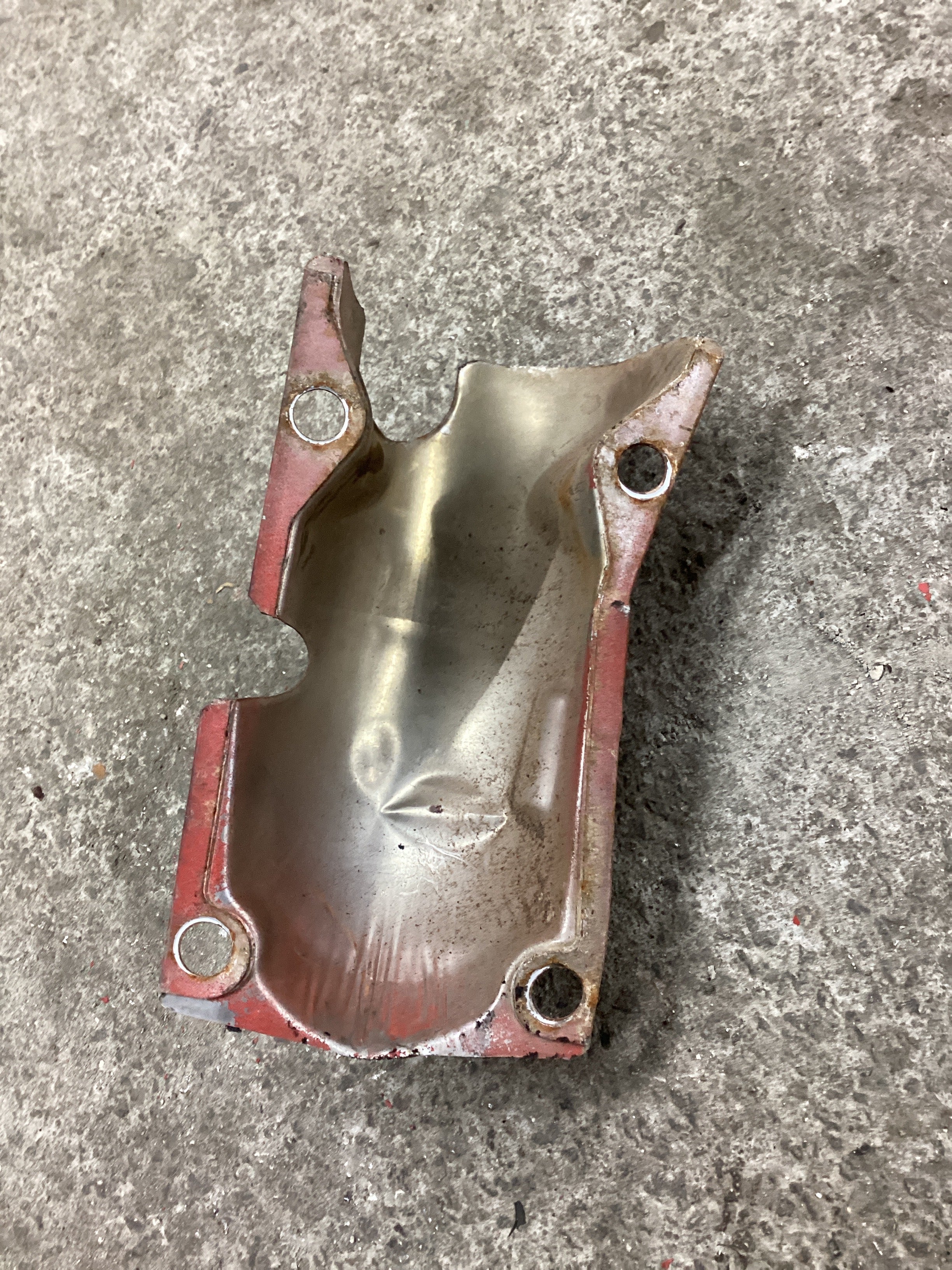 USED | EXHAUST HEAT SHIELD CUMMINS ISB 2012 | SKU1,157