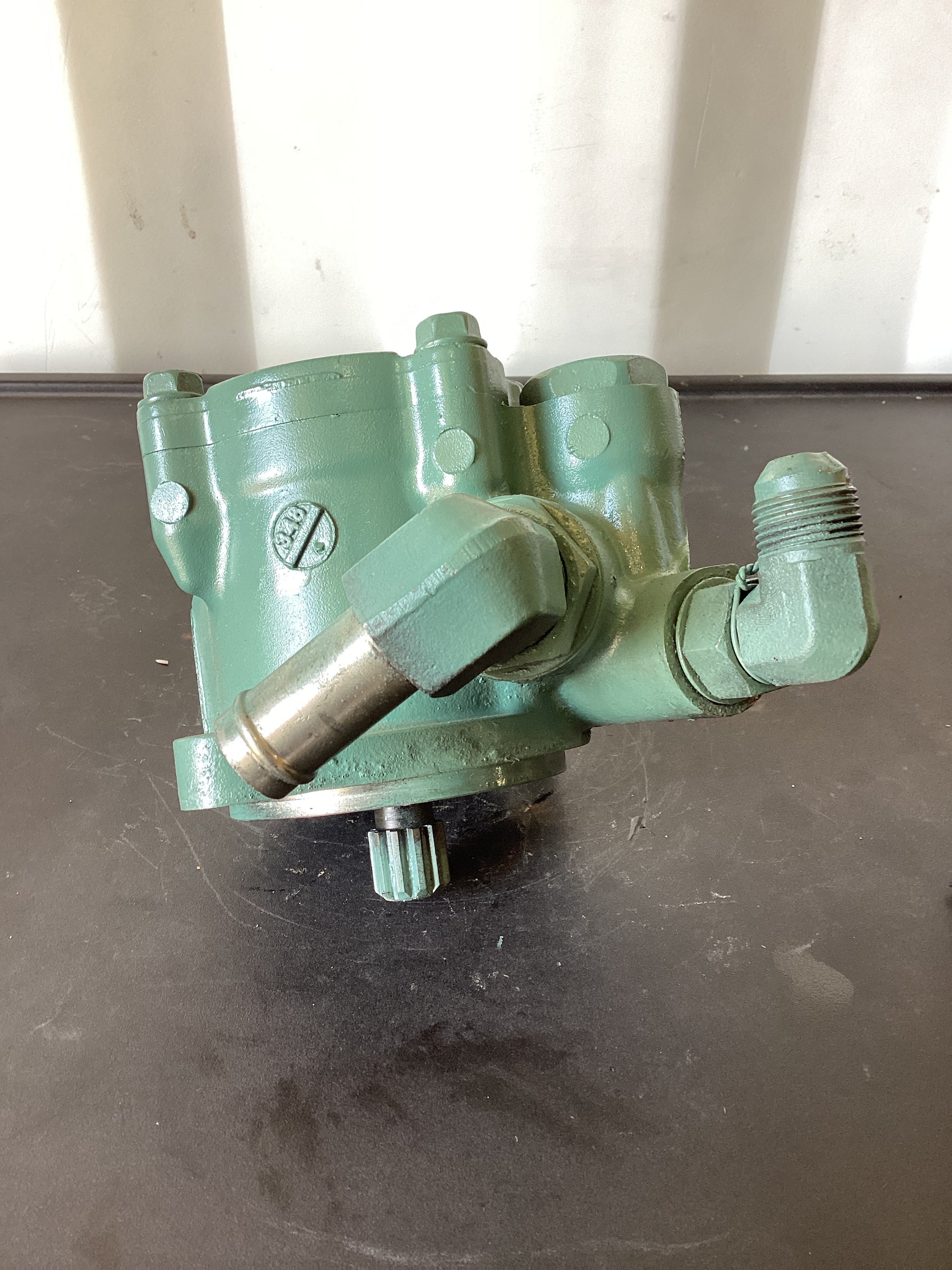 USED | POWER STEERING PUMP LHS | SKU495