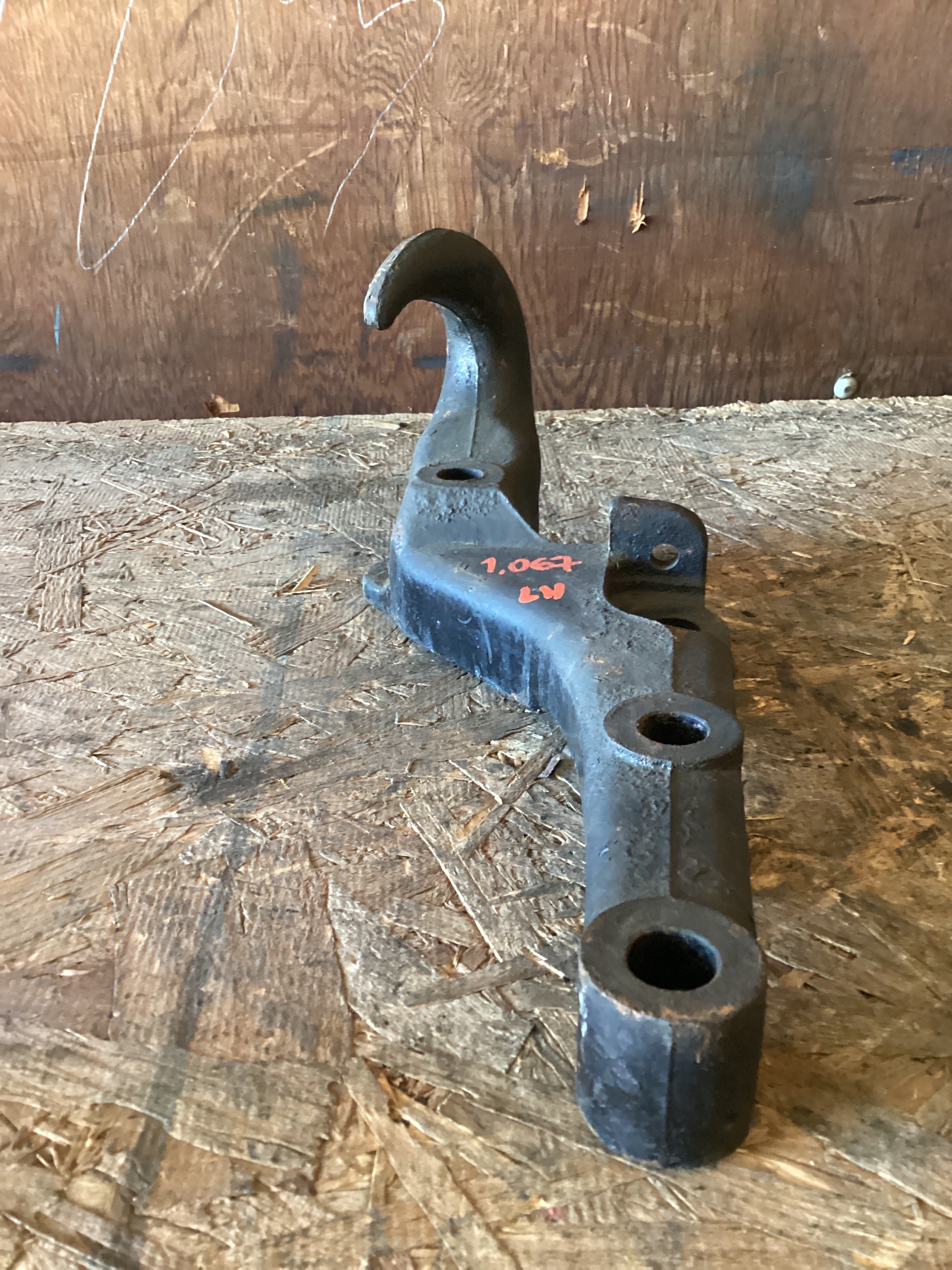 USED | FRONT TOW HOOK BRACKET FREIGHTLINER | SKU1,067