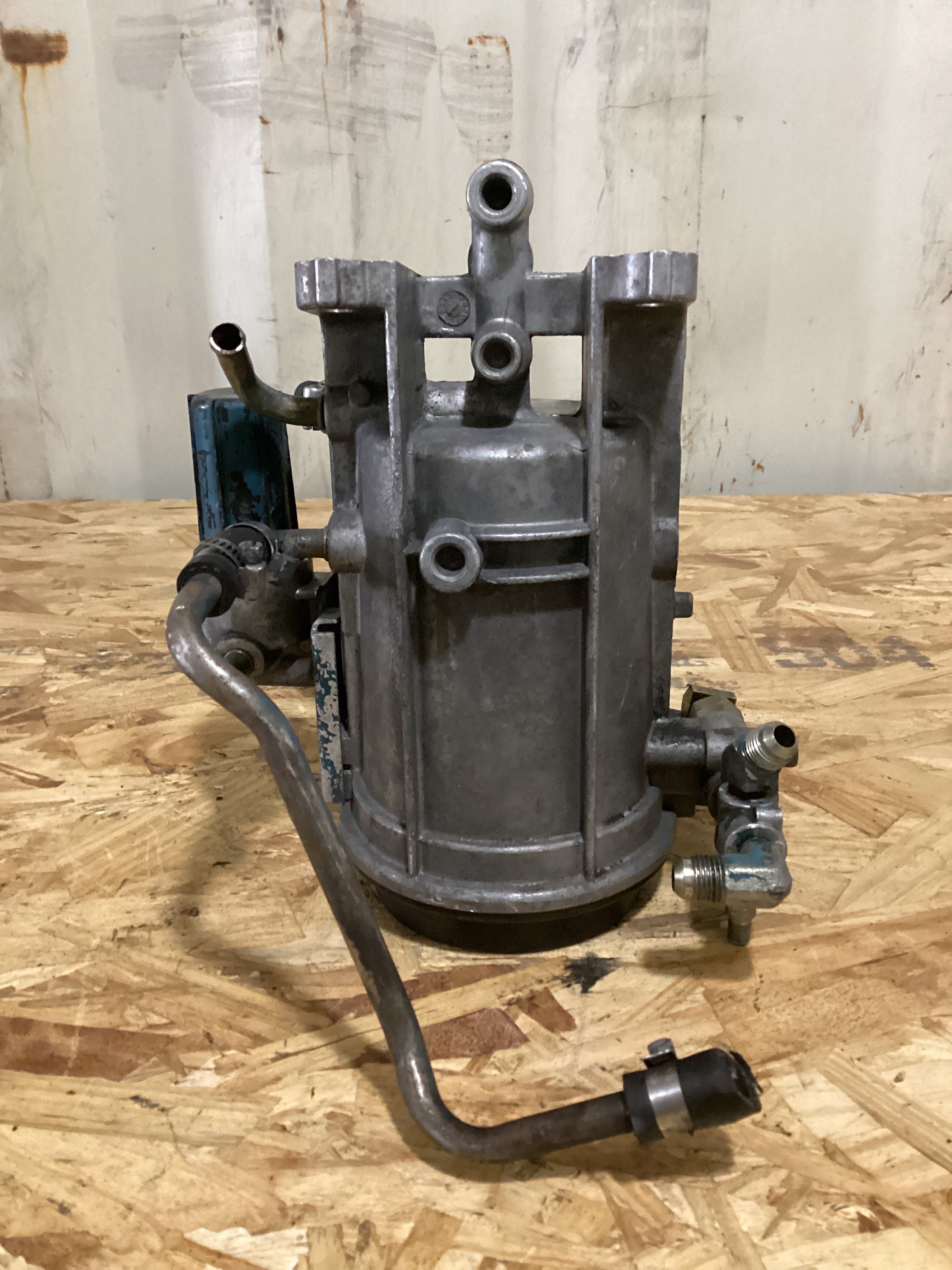 USED | FUEL FILTER ASSY INTERNATIONAL NAVISTAR | SKU702