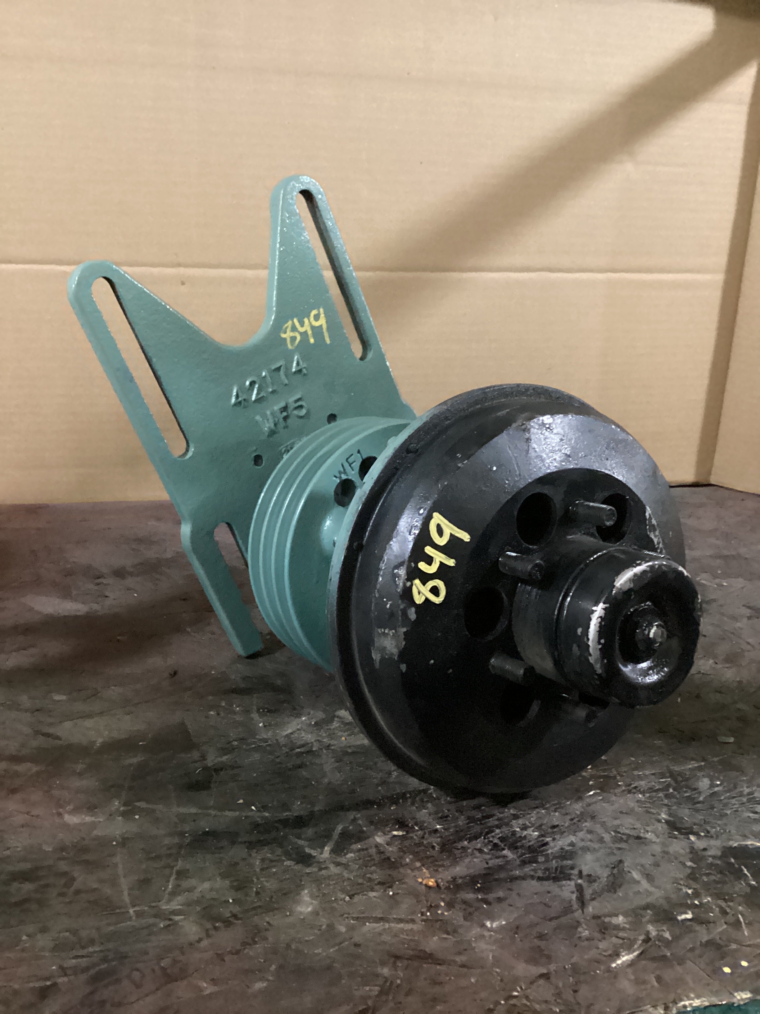 USED | ENGINE FAN CLUTCH WITH BRACKET ASSY DETROIT 12.7 | SKU849