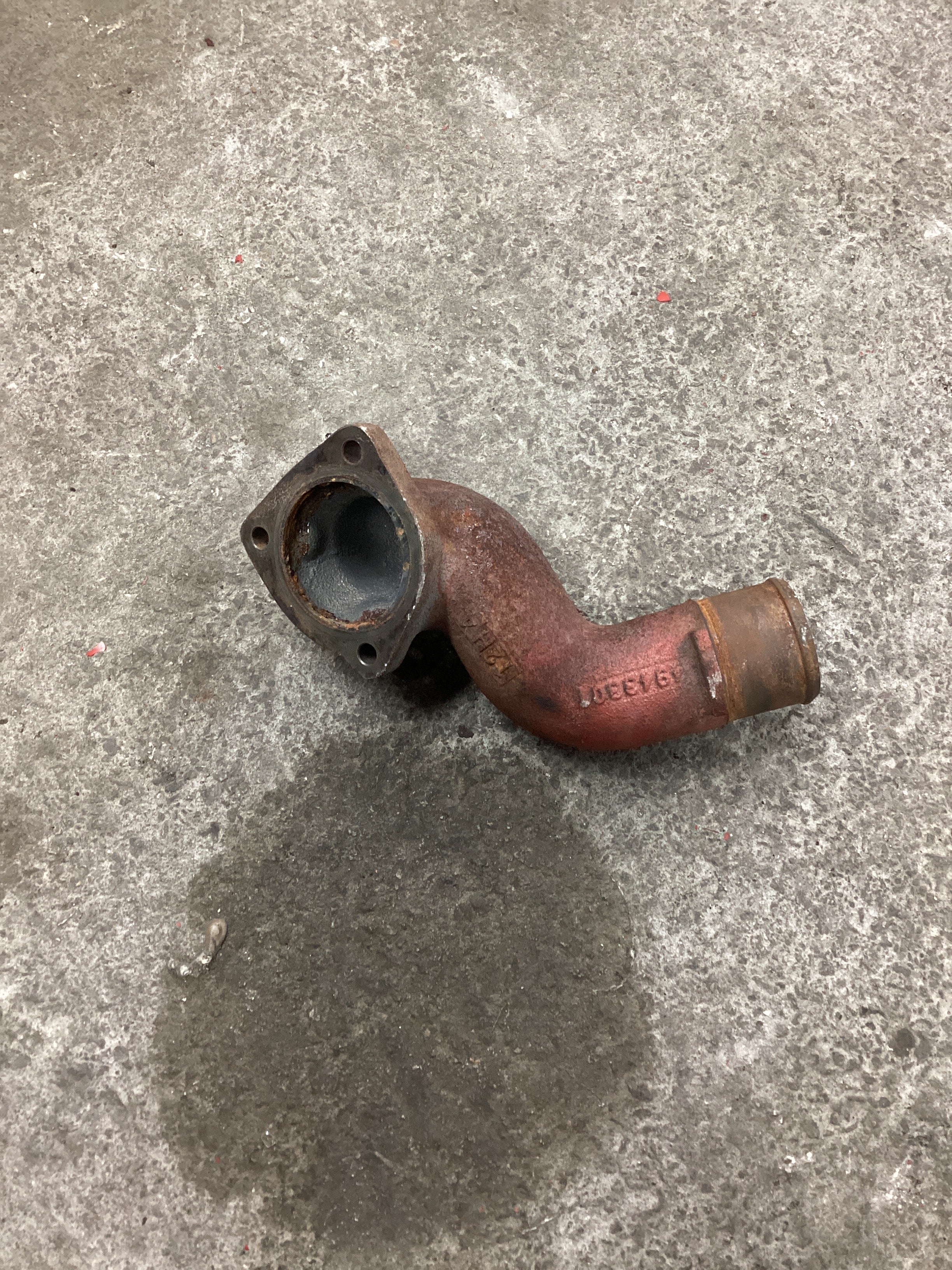 USED | THERMOSTAT HOUSING WATER OUTLET CONNECTION CUMMINS ISB 2012 | SKU1,150