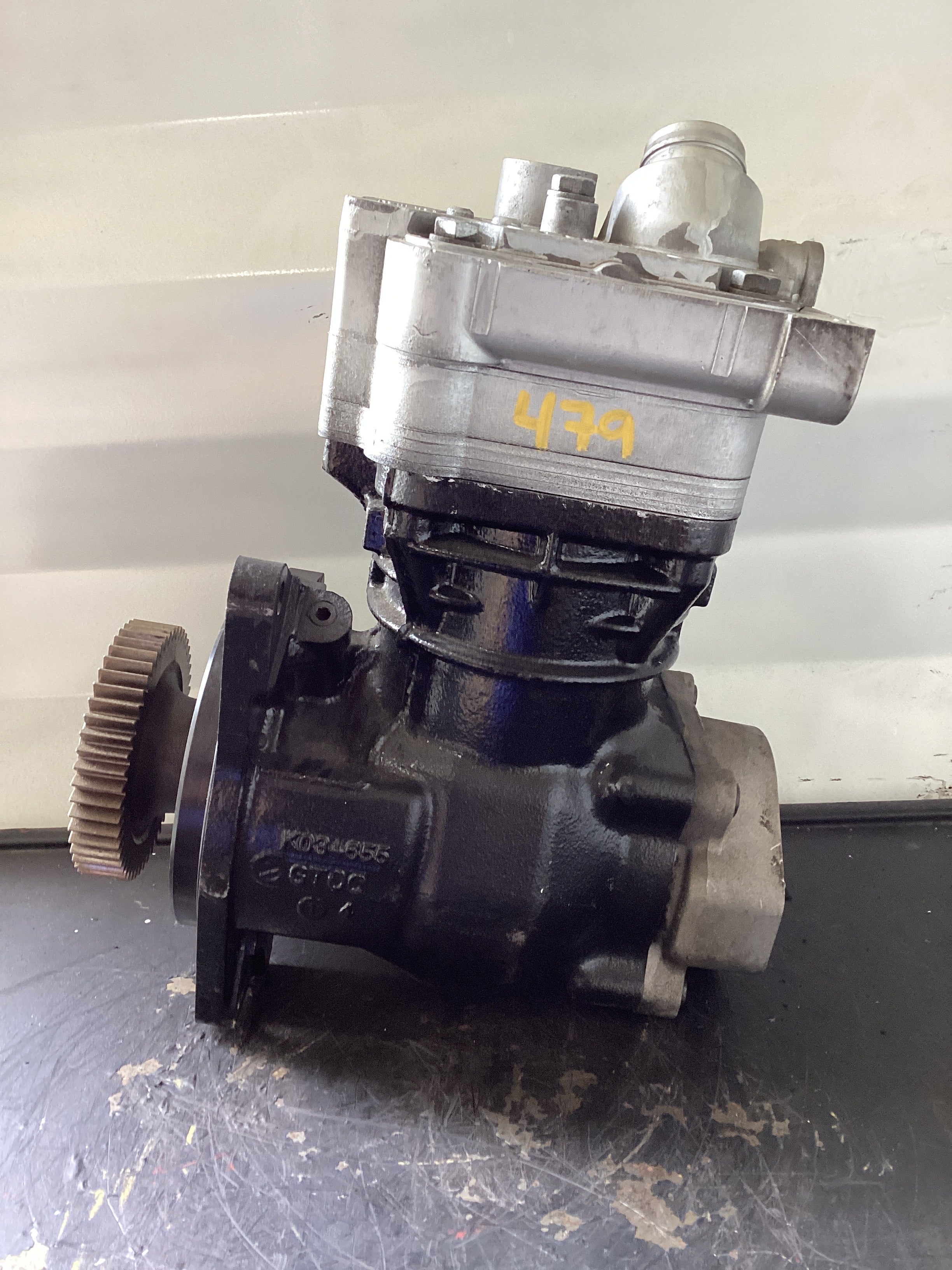 USED | AIR COMPRESSOR DETROIT DD13-DD15 | SKU479