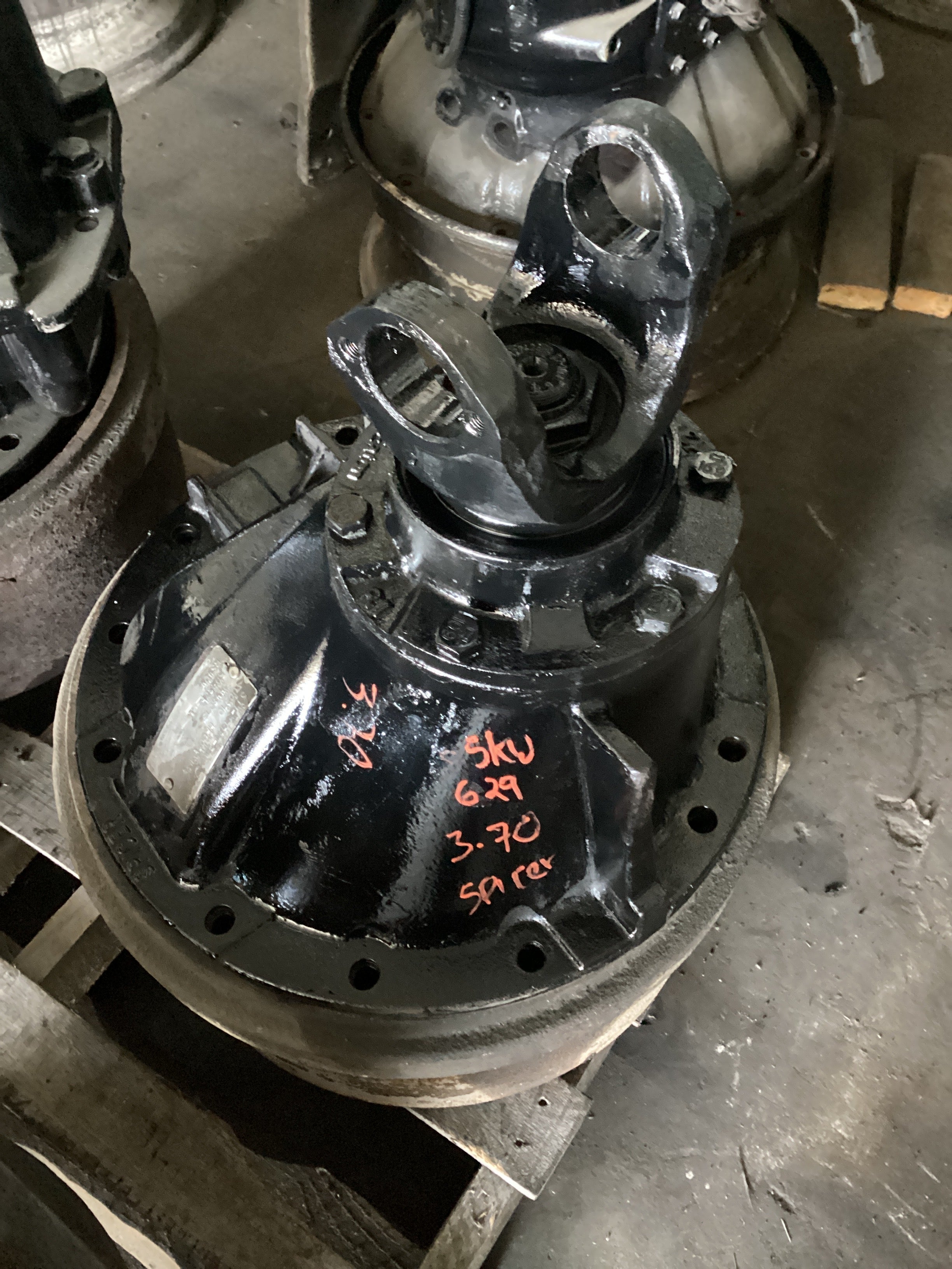 USED | 3.70 EATON/SPICER REAR /REAR DIFFERENTIAL | SKU629